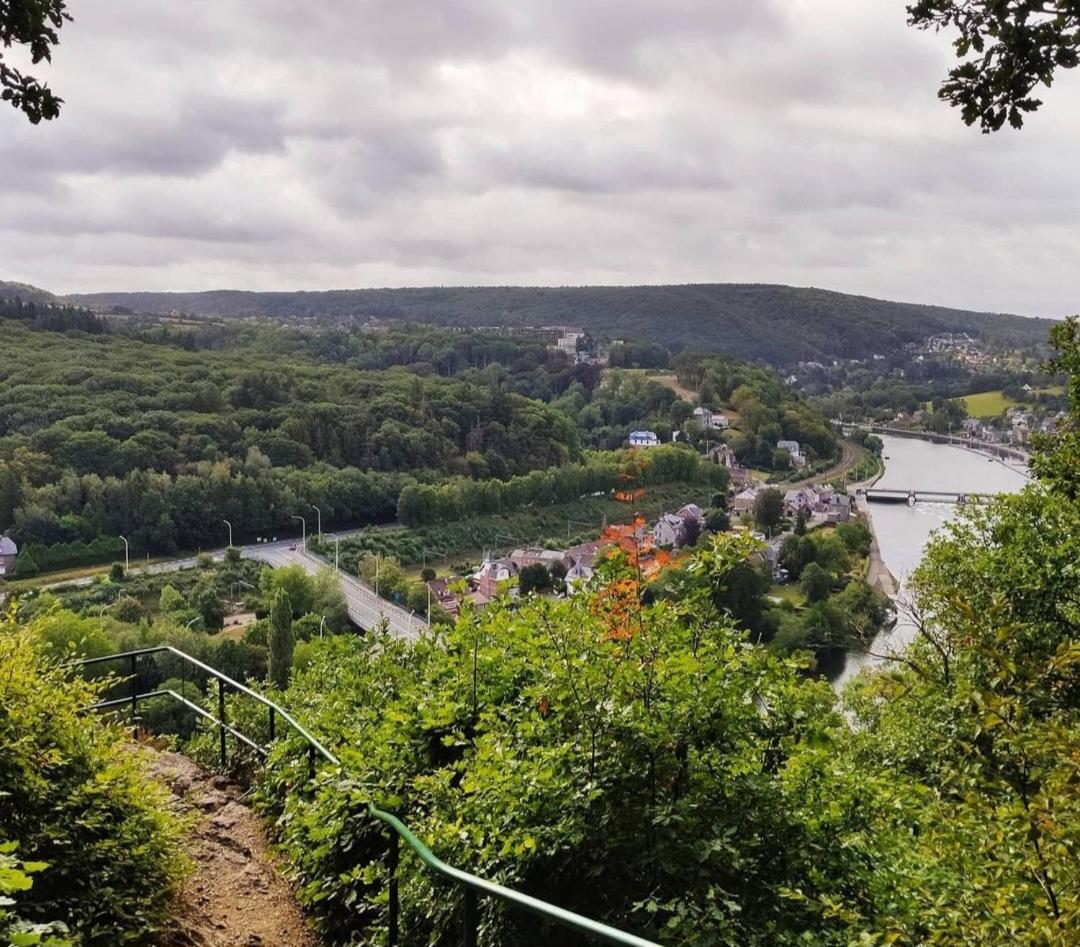Escale Chambre d'hôtes Au coeur du vieux Profondeville entre Namur et Dinant