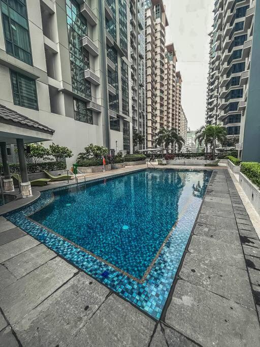 Condo Unit Viceroy Residences Mckinley Hill cd22b view 4