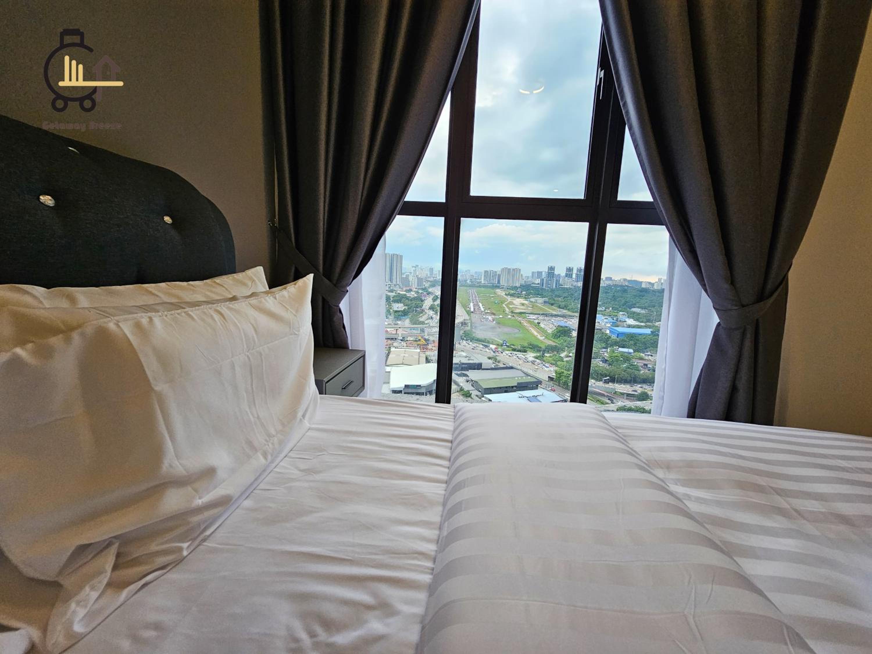 1 min to KL Tallest Residence Heart of Klang Valley