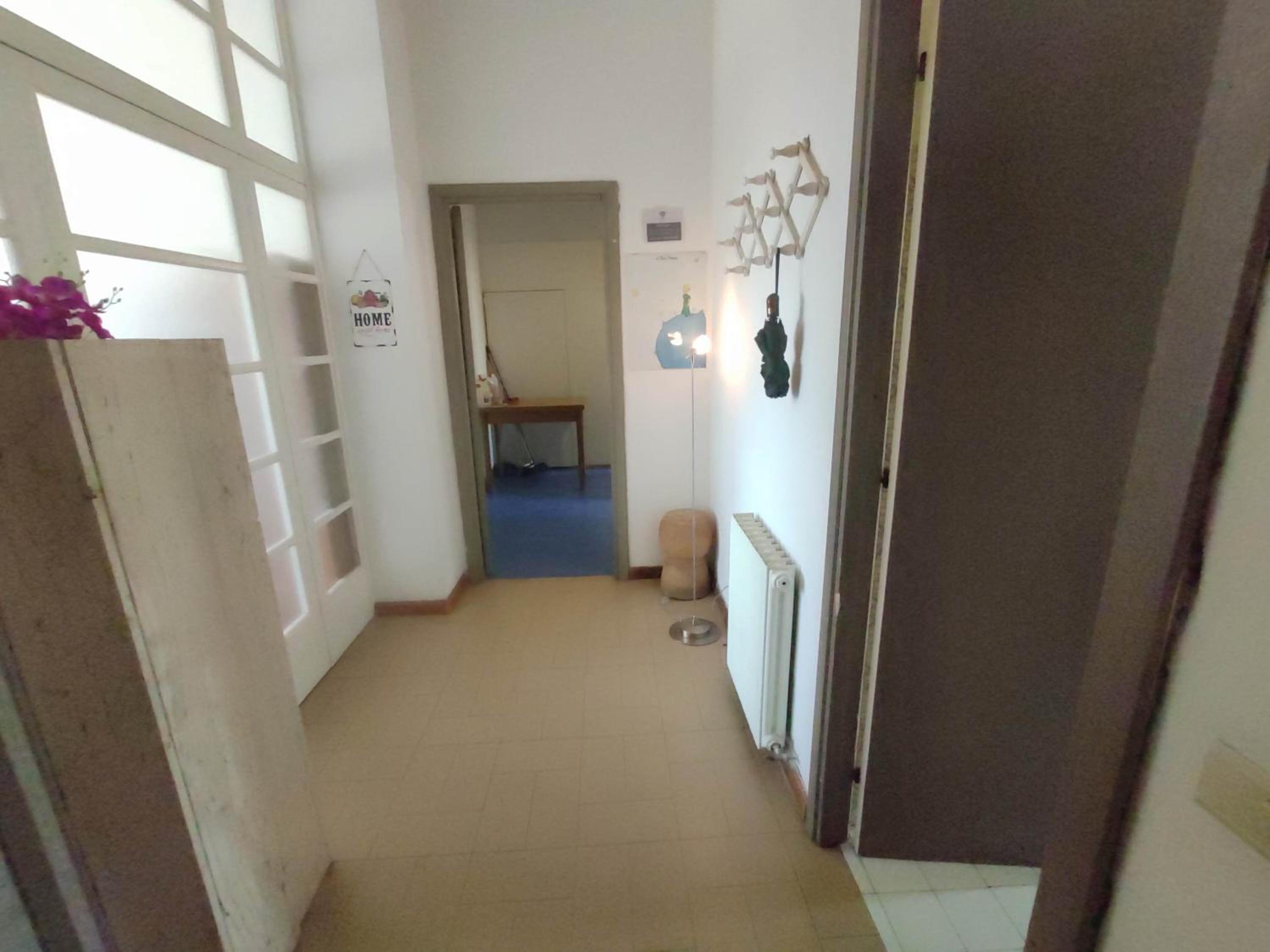 Large and cosy apartment in the centre of Cagliari view 3