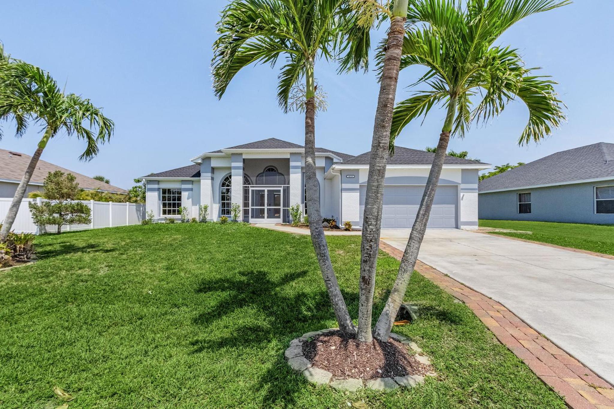Villa w/ private heated saltwater pool, 4 BR, 7 beds view 3