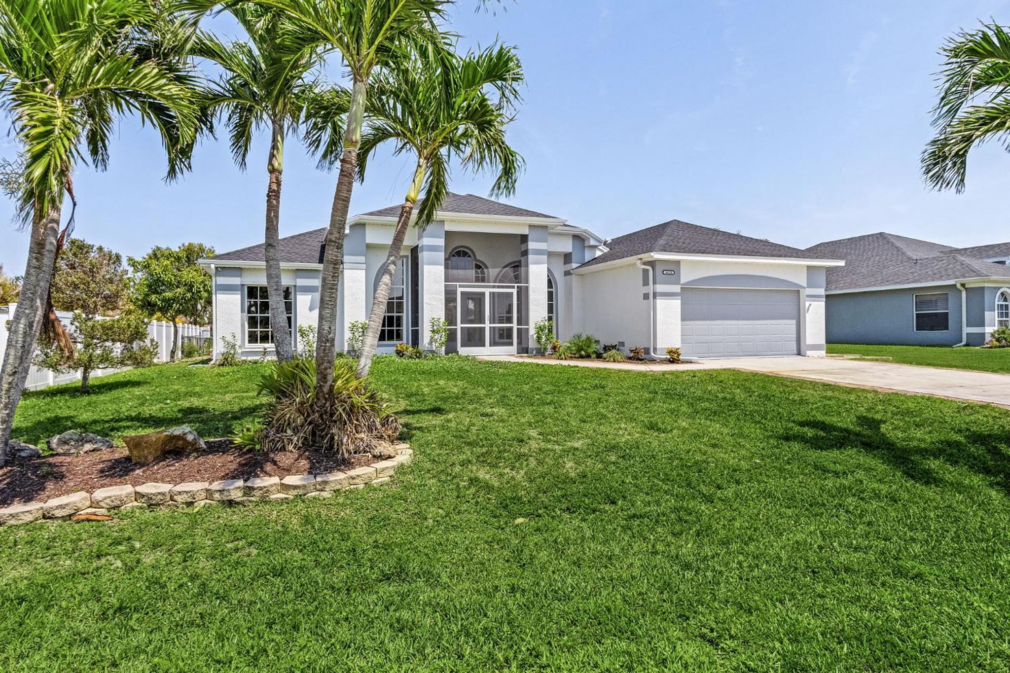 Villa w/ private heated saltwater pool, 4 BR, 7 beds view 4