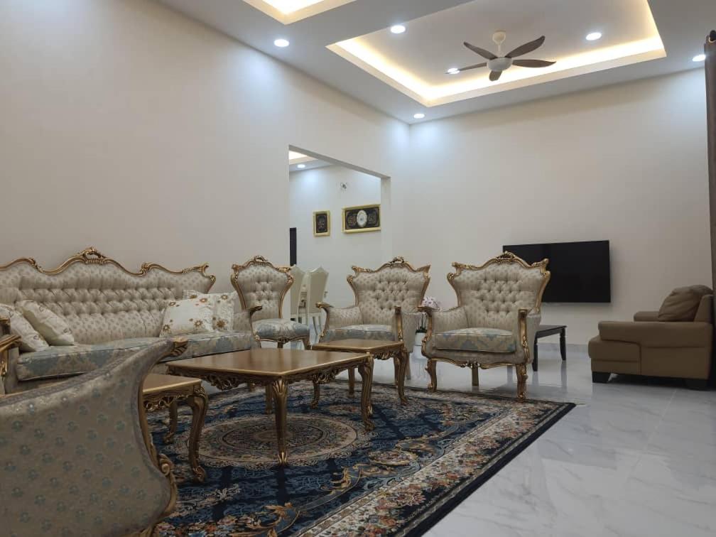 Restu Villa Homestay