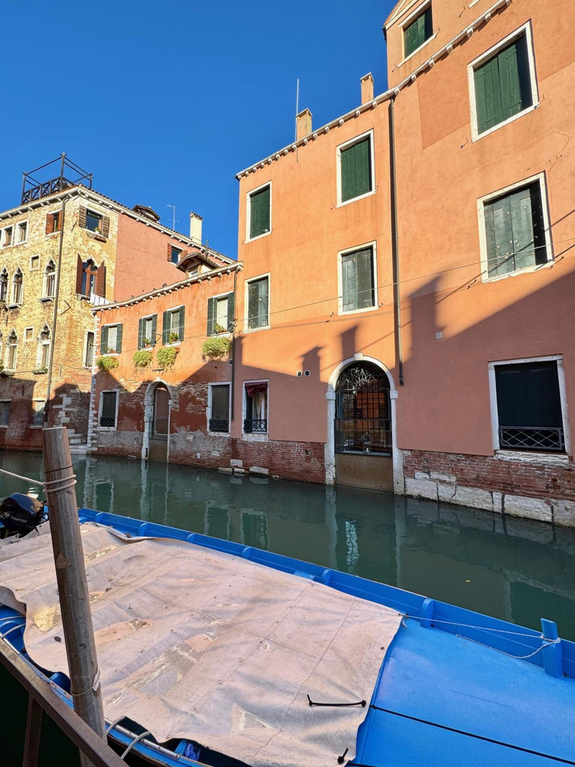 Ca Penini - canal view