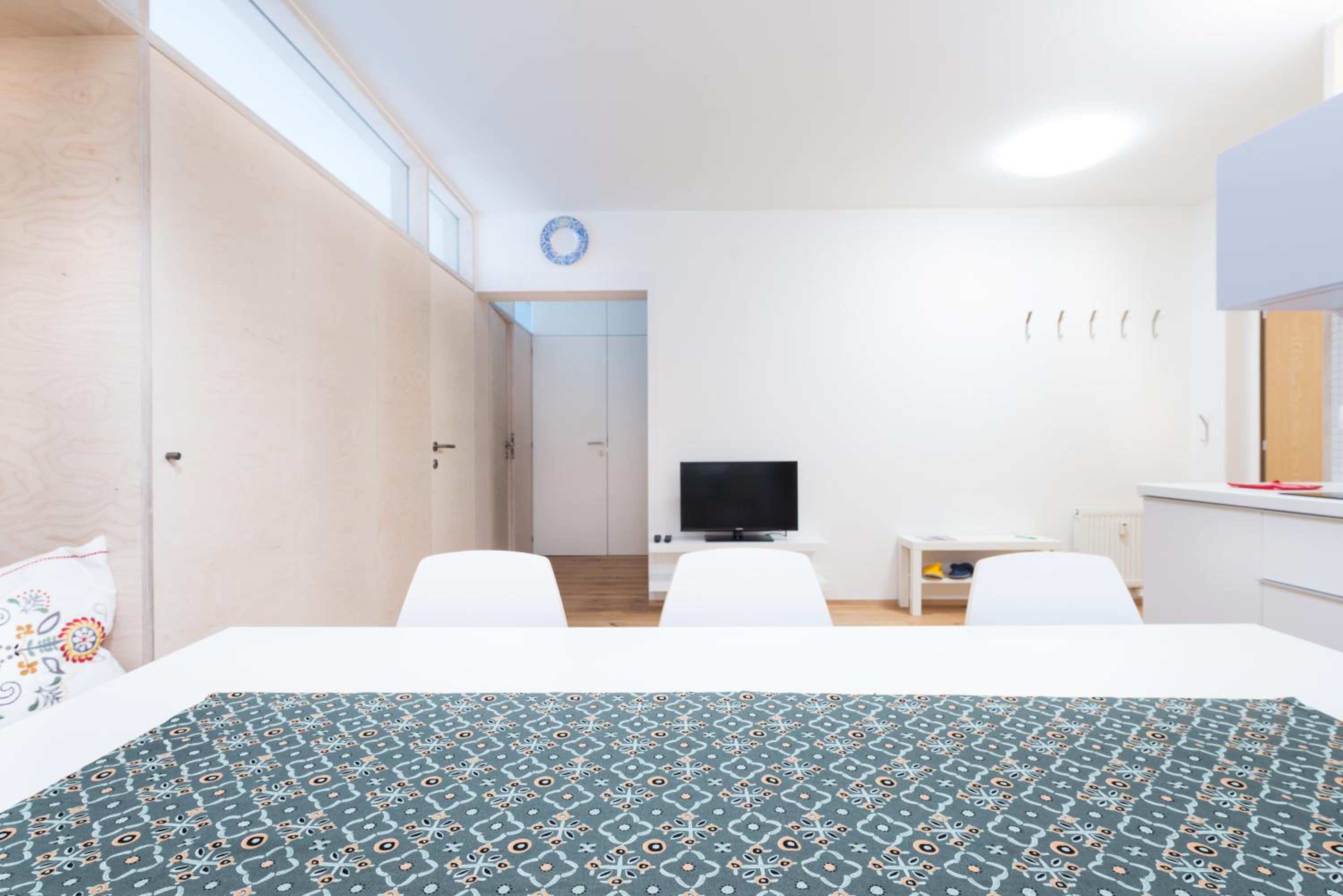 Castle Wall Apartment view 3
