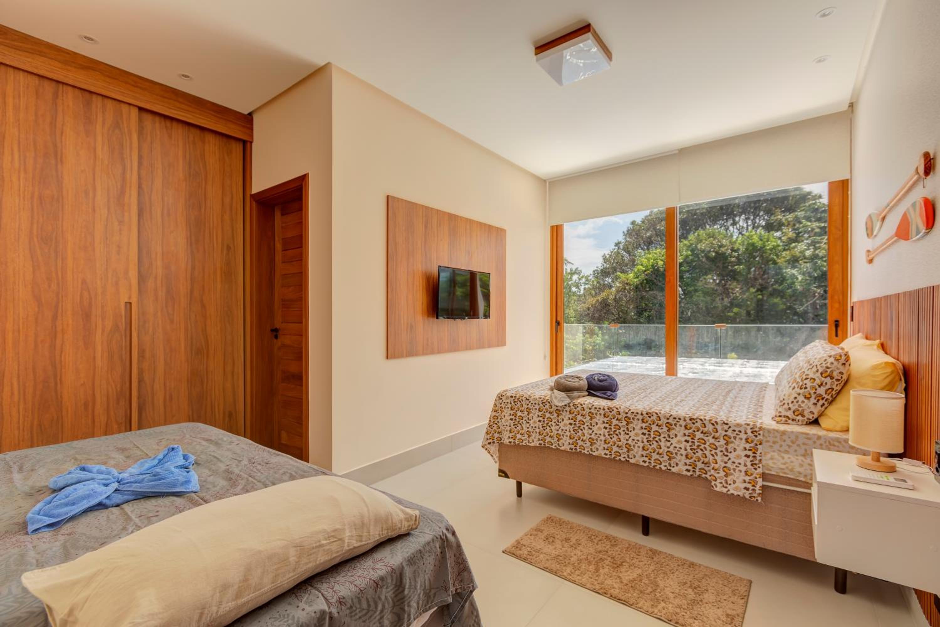 Casa Ofir - Alto Padrão