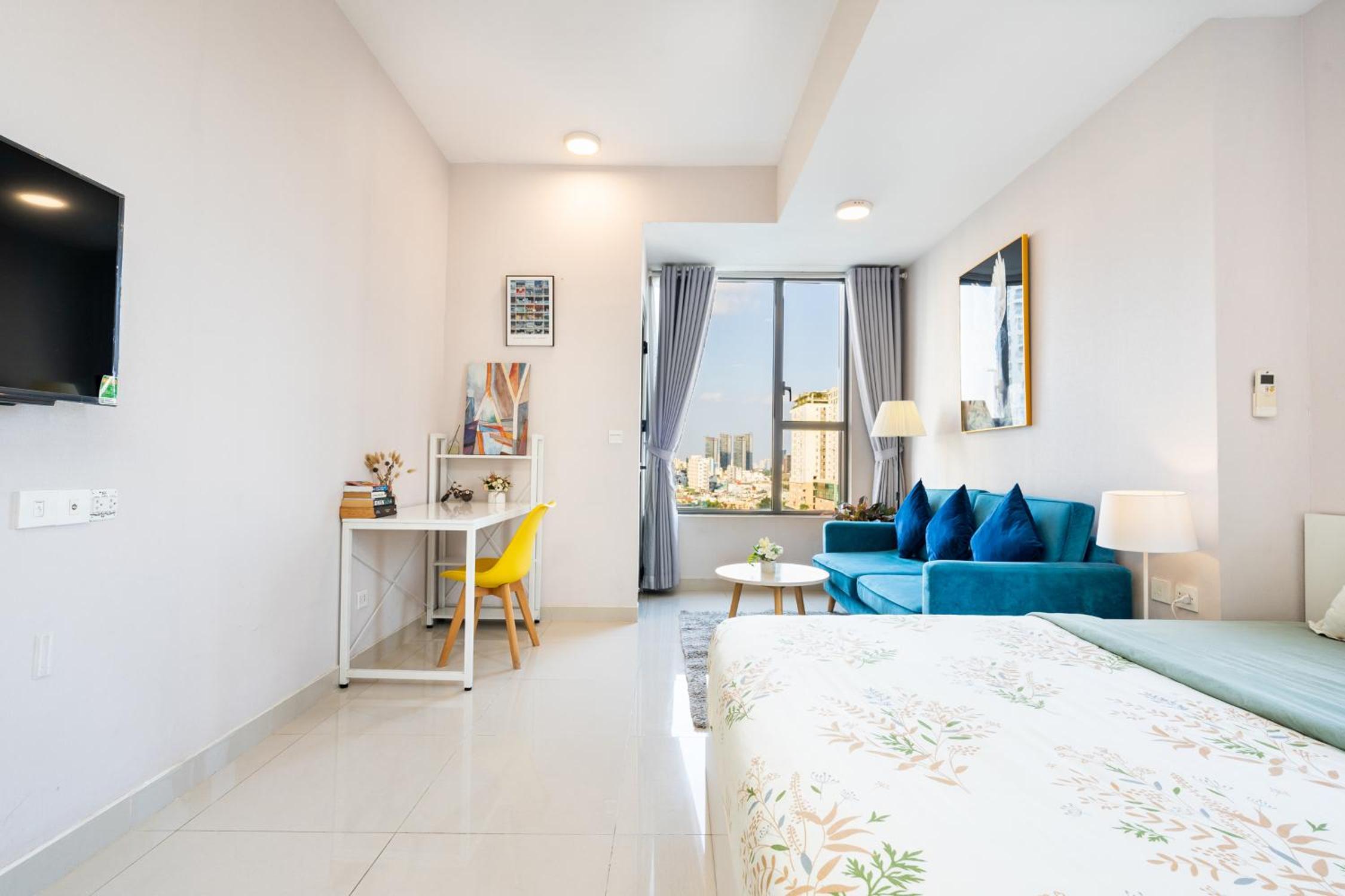 CBD RIVERGATE- Infinity Pool Signature