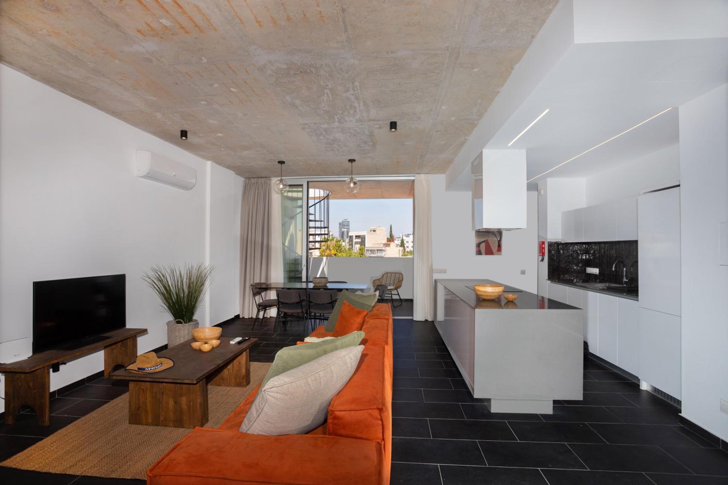 Bridge House 201 - 3BR Penthouse