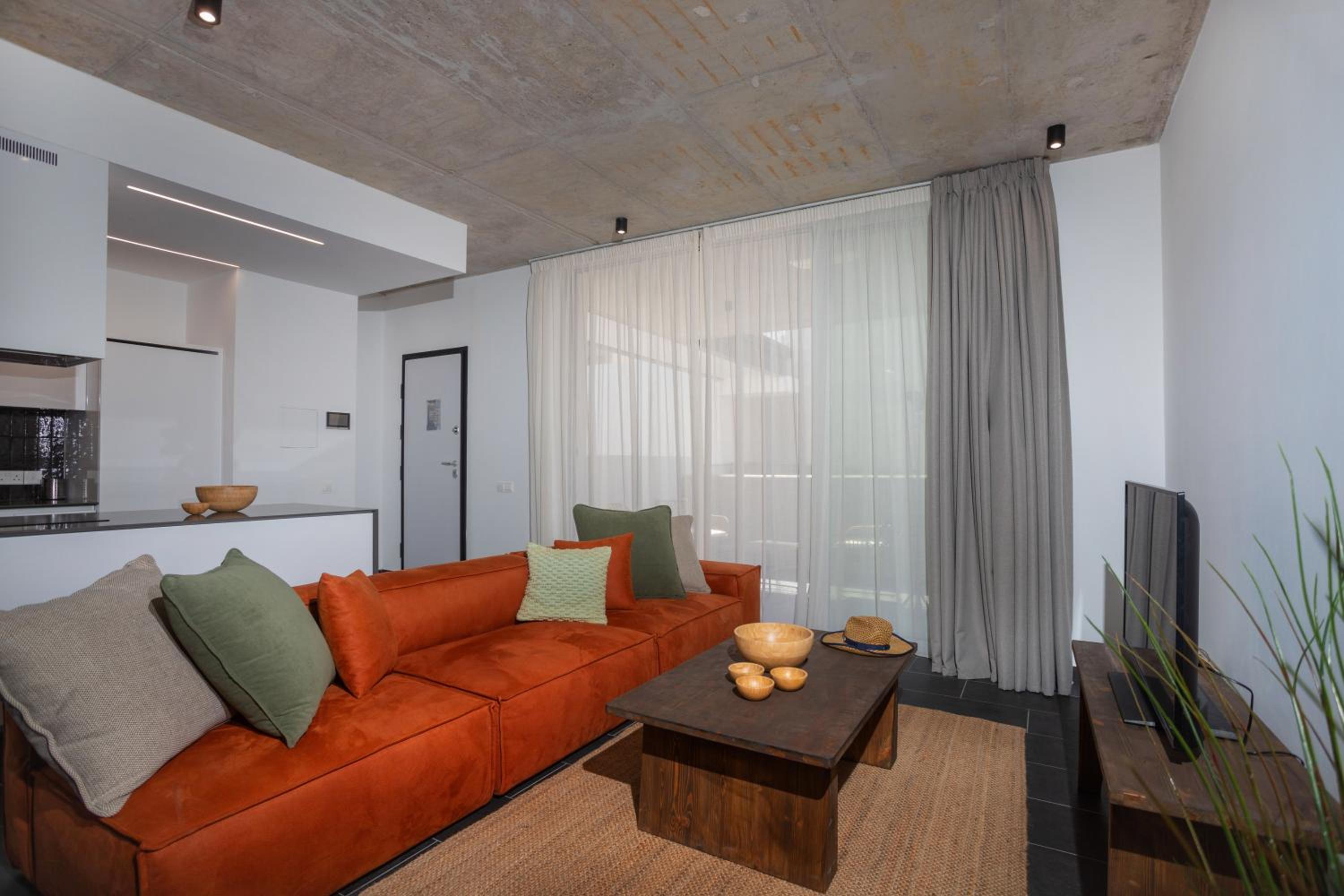 Bridge House 201 - 3BR Penthouse