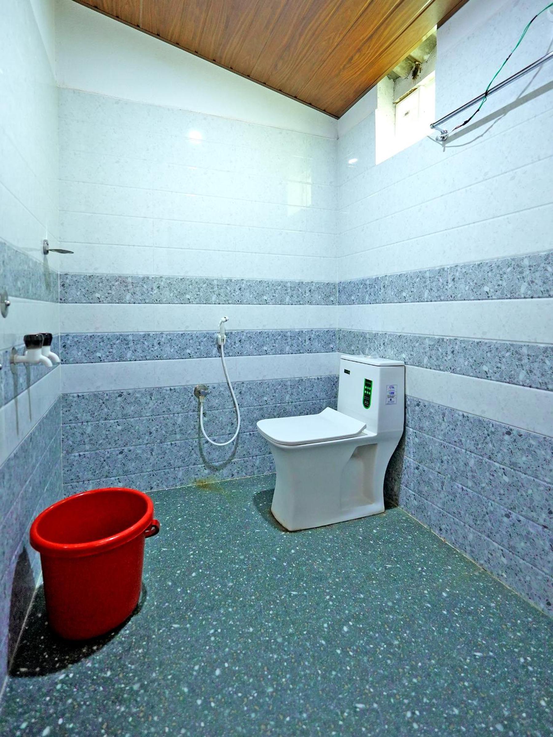 Photo 12