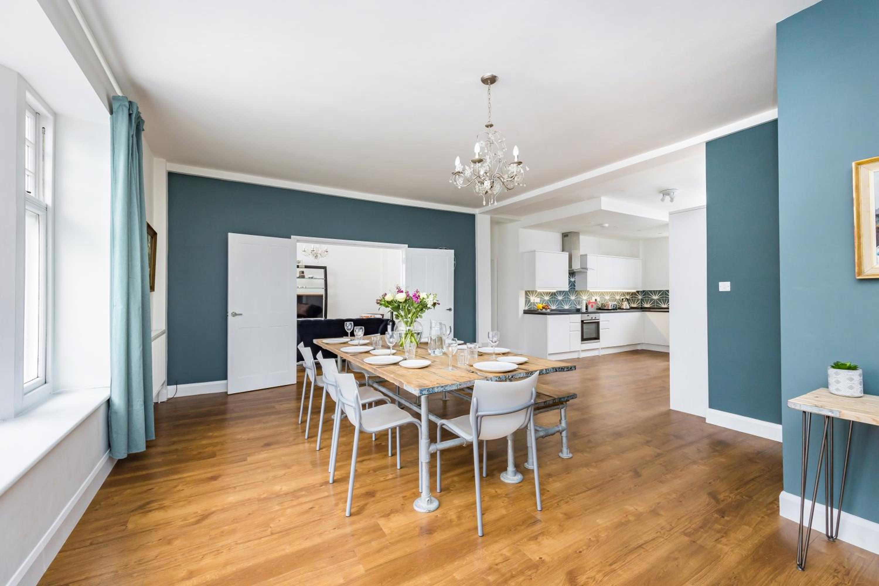 Ascot House Apartment