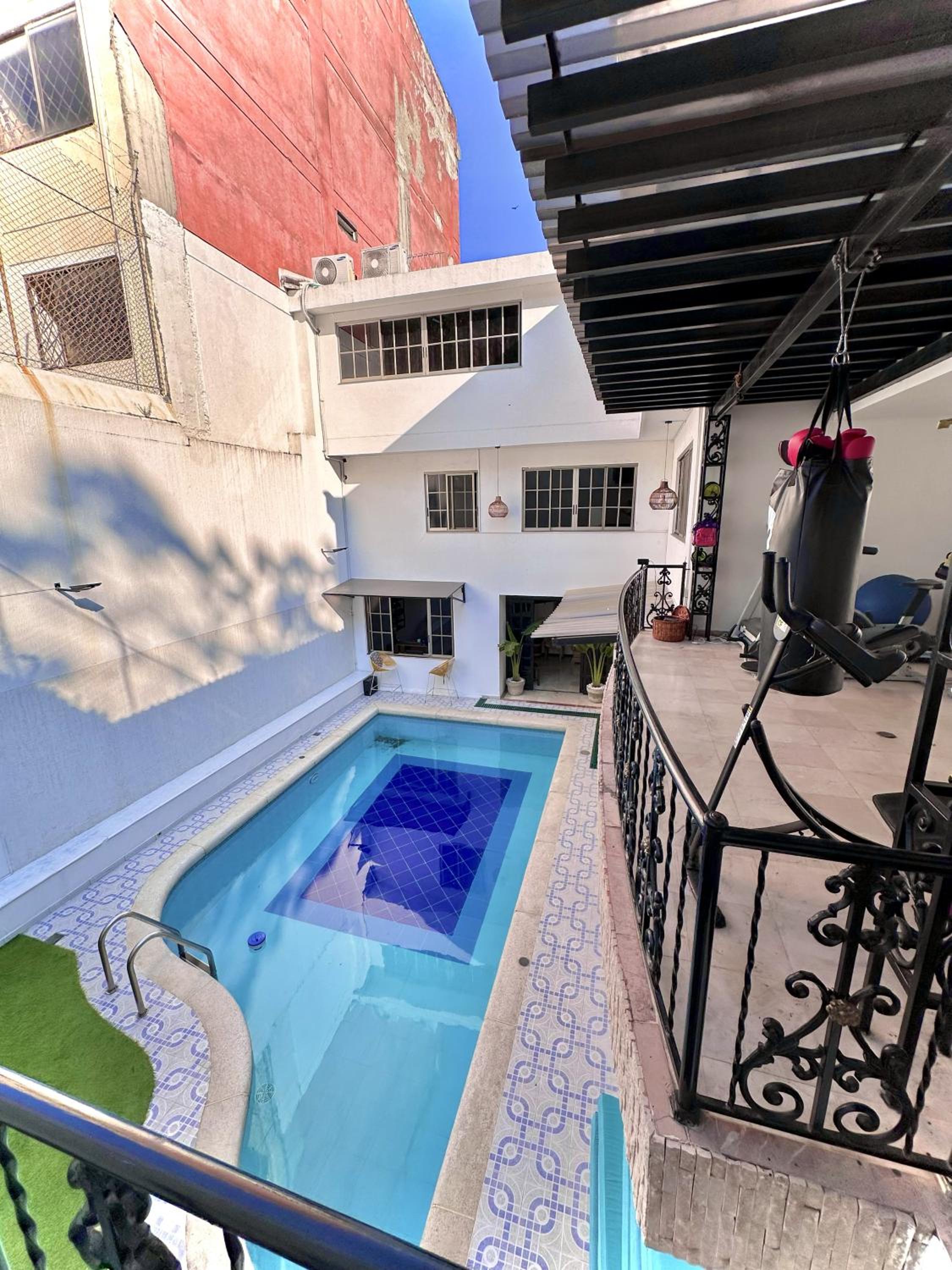 The View Hostel & Lounge