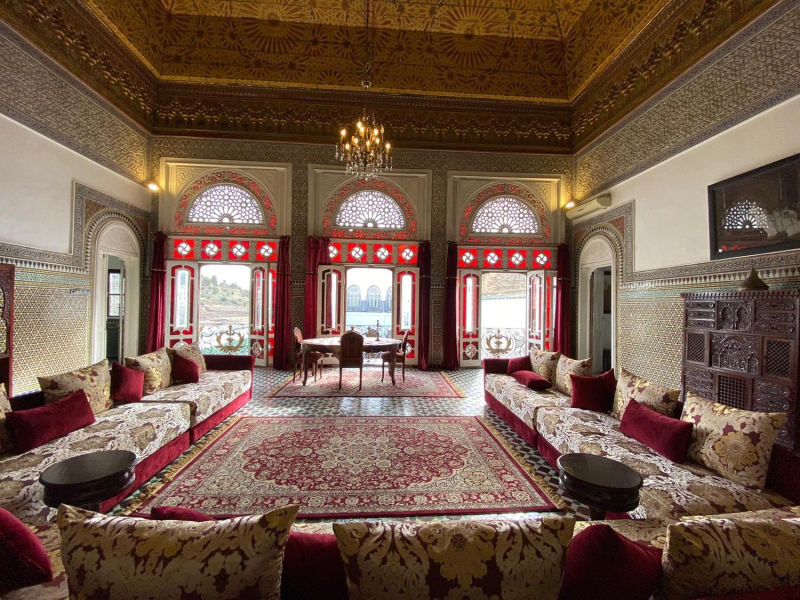 lounge