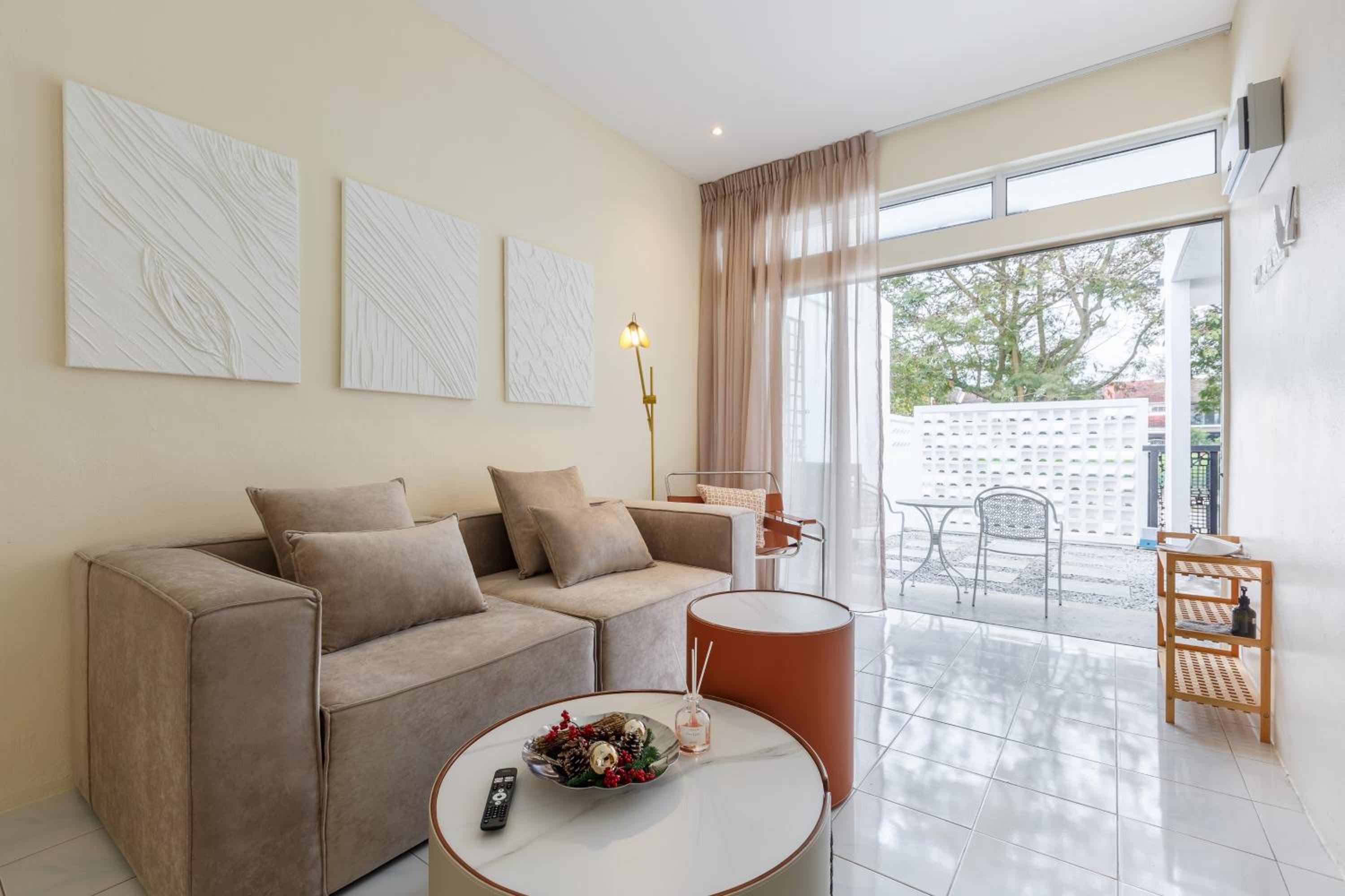 Cozy 2-Bedroom Landed House Near Icon City, Bukit Mertajam photo 3