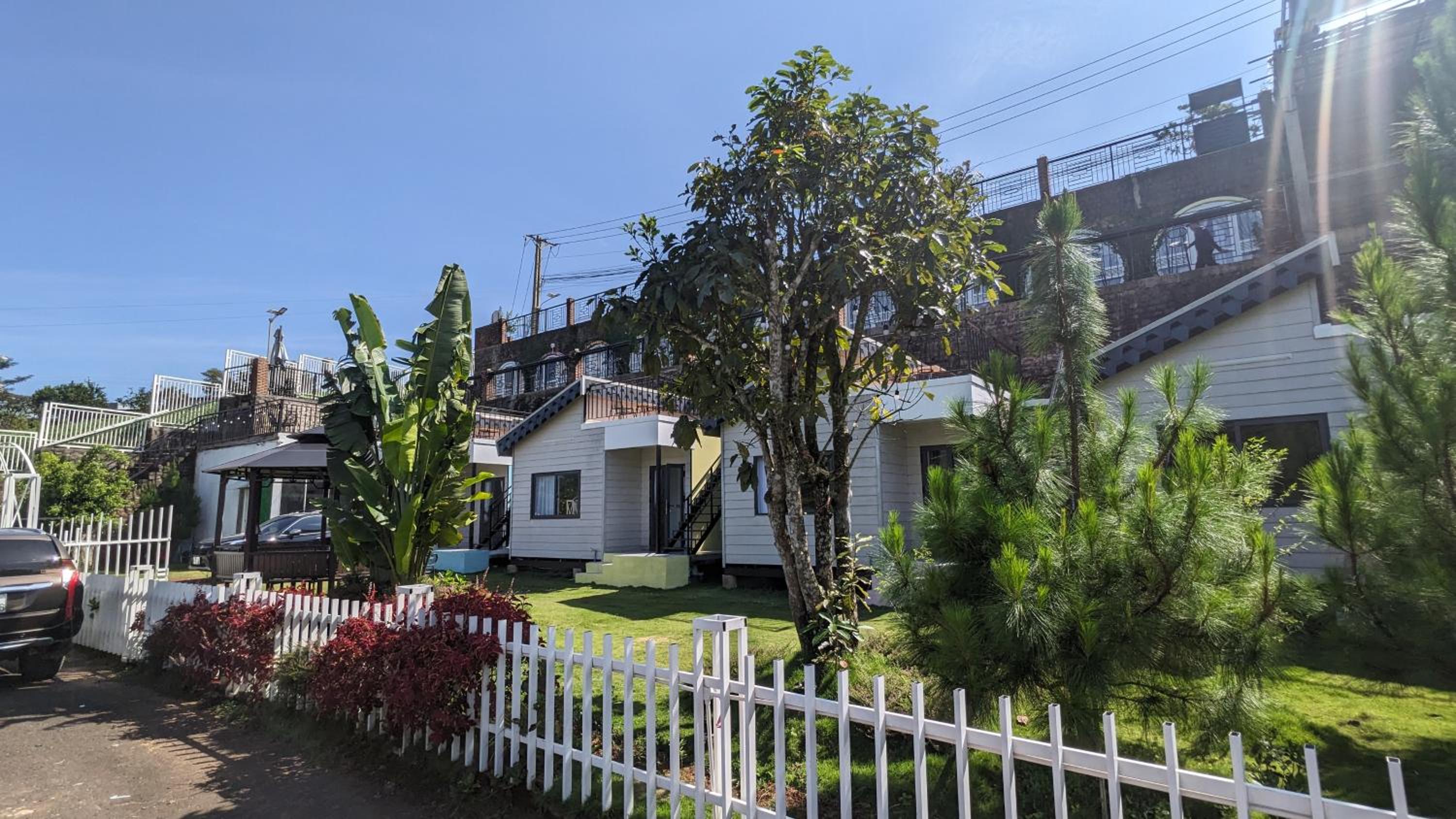 METRO HOMESTAY