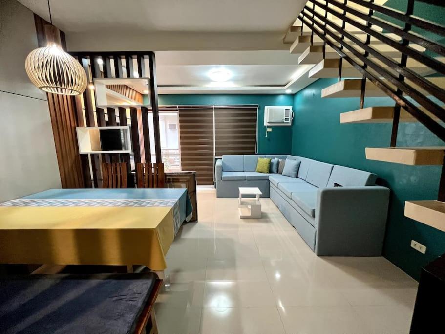 Tagaytay Hampton Villa C5 - Unwind in a cozy 2 bedroom with pool view 3