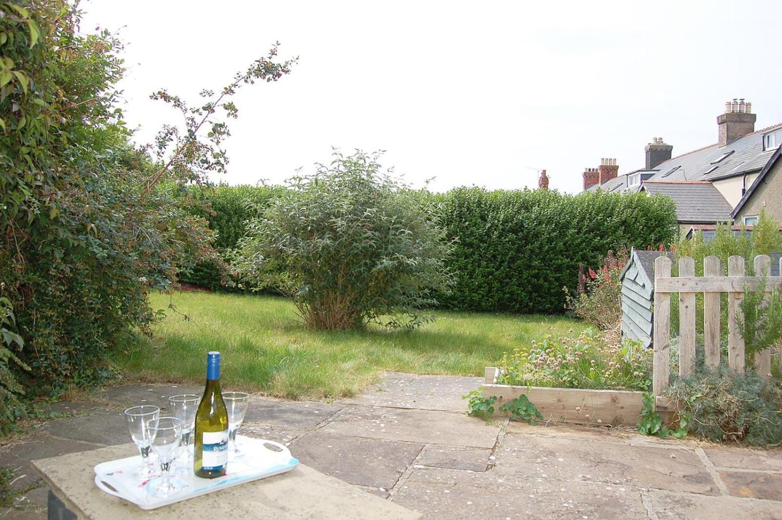 Photo 11