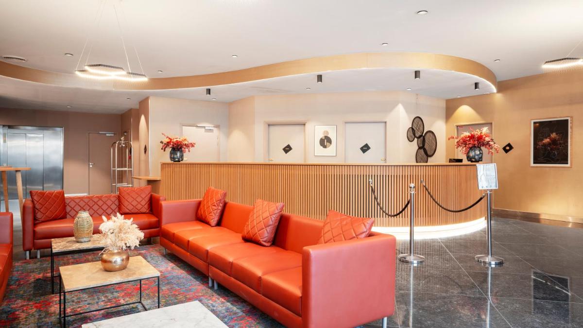 hotel reception