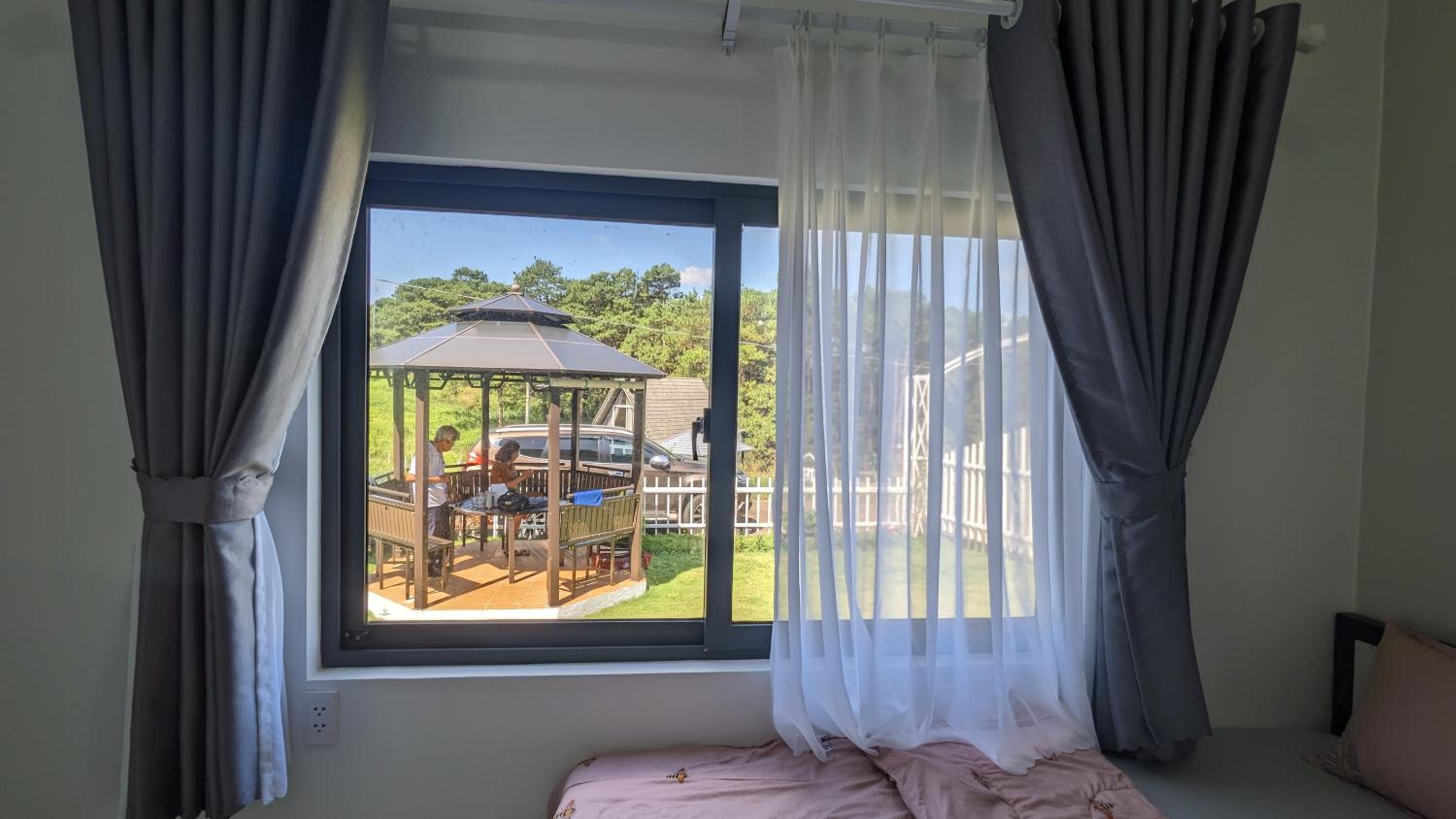 METRO HOMESTAY