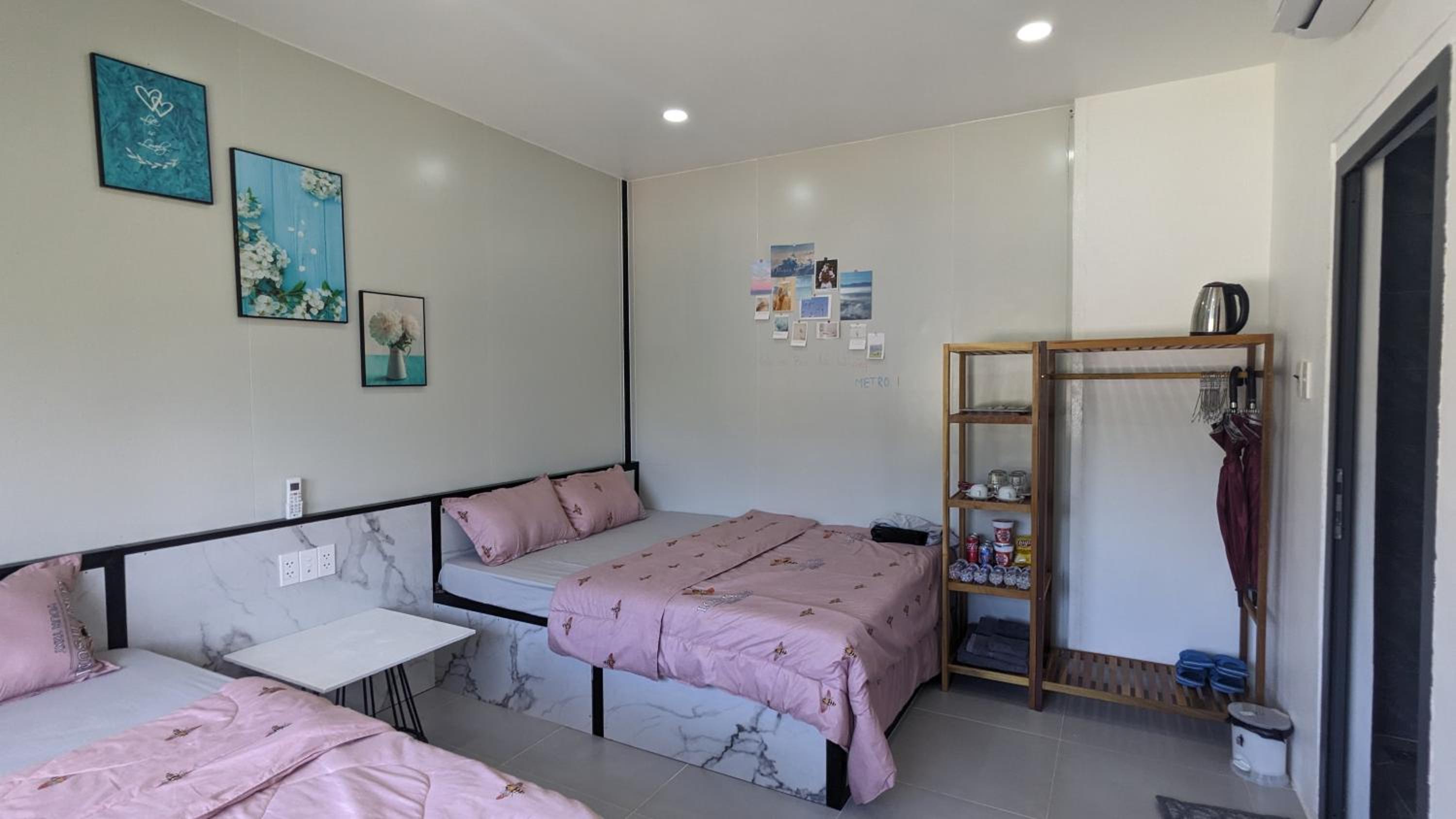 METRO HOMESTAY