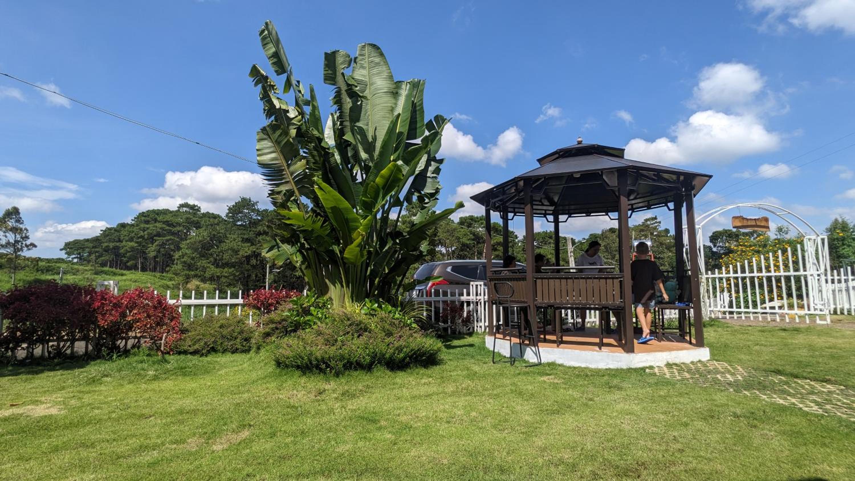 METRO HOMESTAY