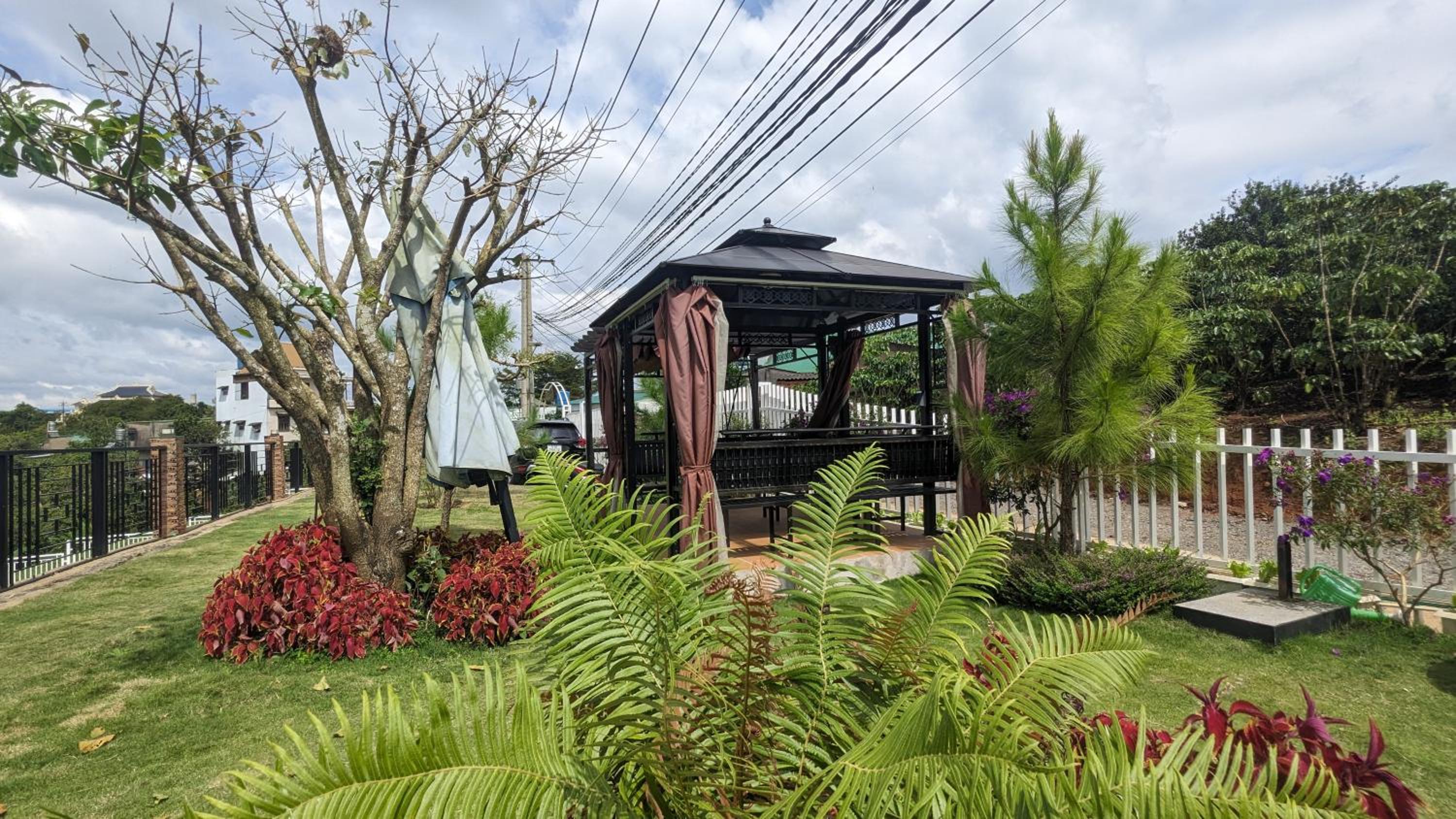 METRO HOMESTAY