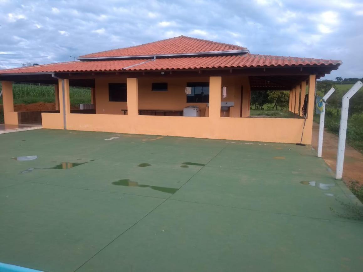 Rancho próximo ao lago de furnas
