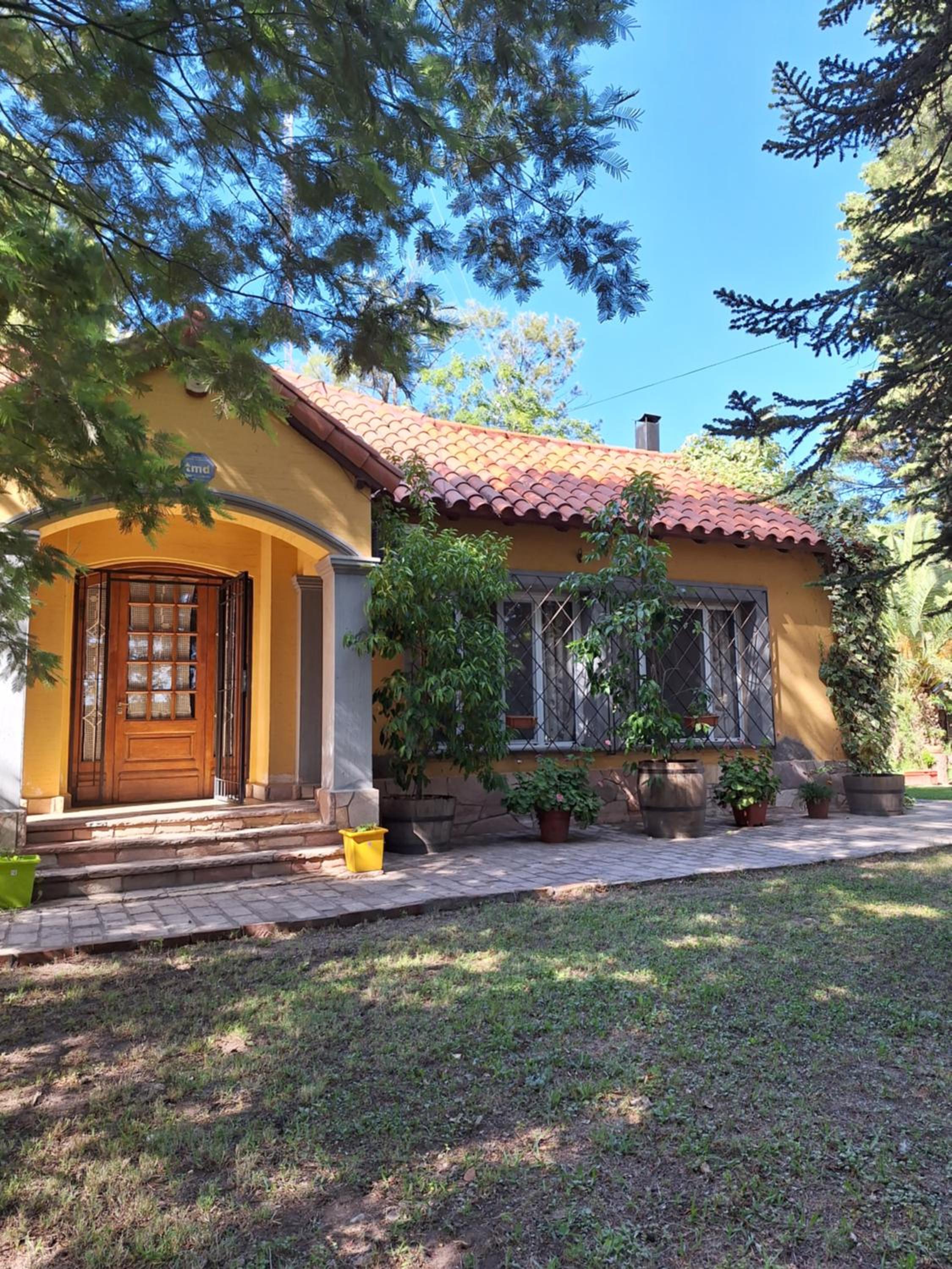 Escapada Exclusiva en Finca con Viñedos y Olivares Relájate en la Naturaleza con Confort y Encanto