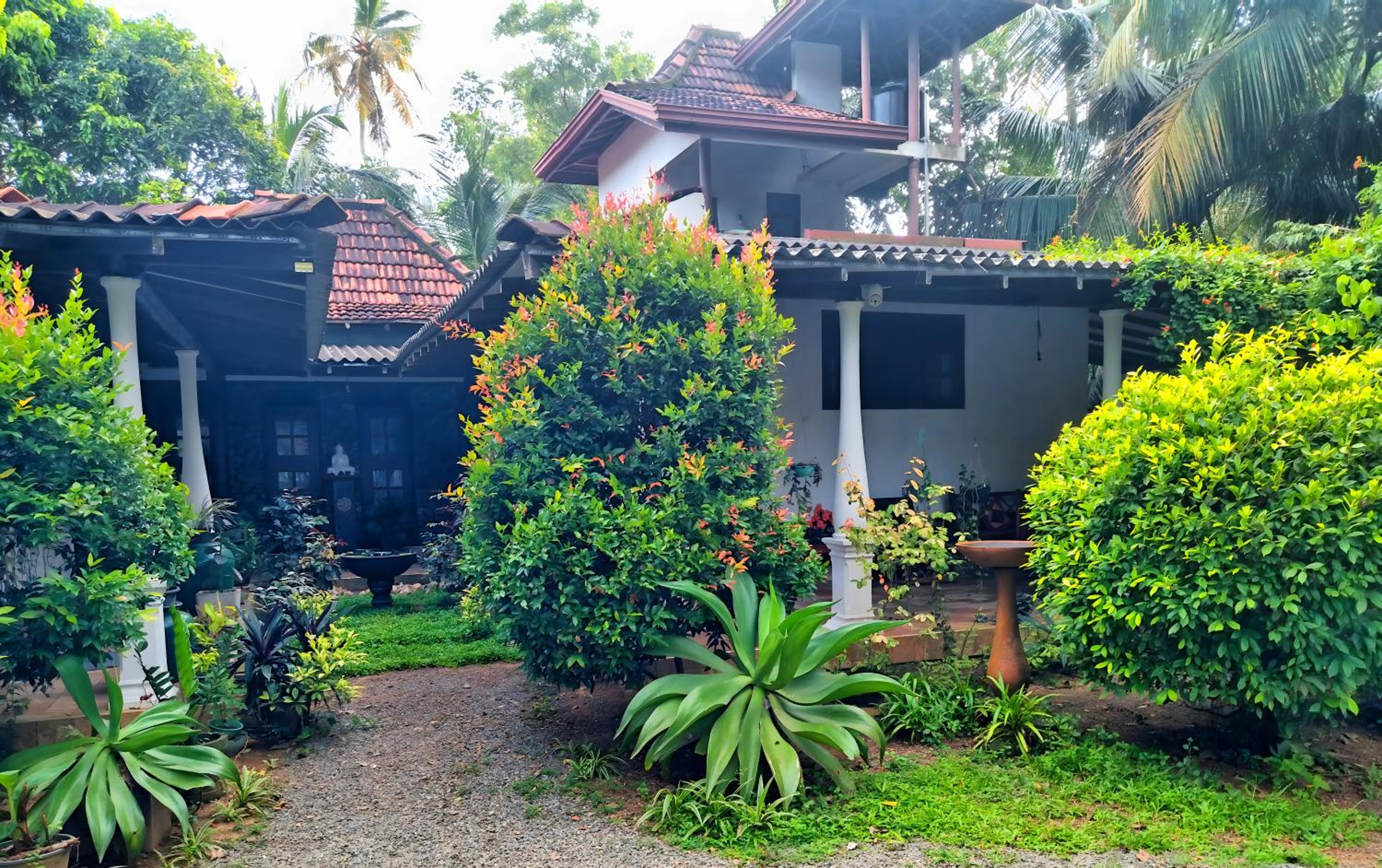 Dickwella Green Villa