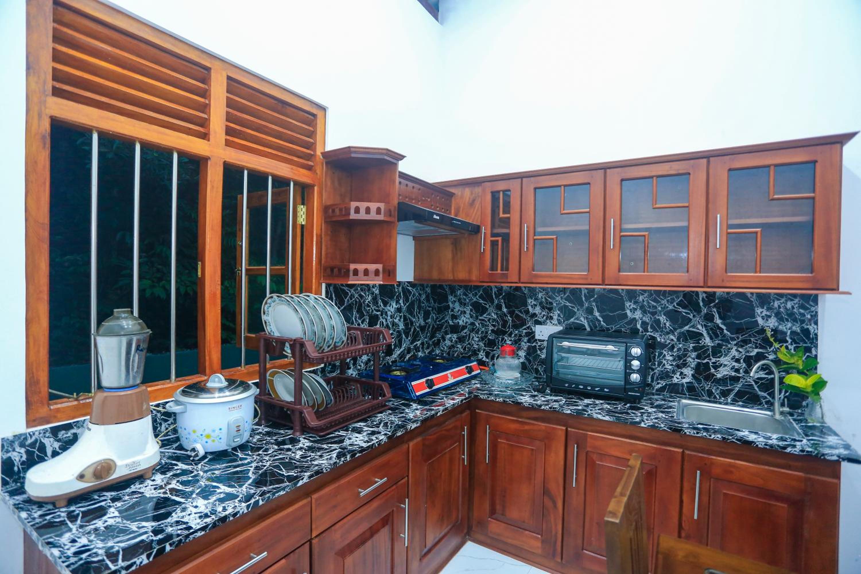 Life House Unawatuna