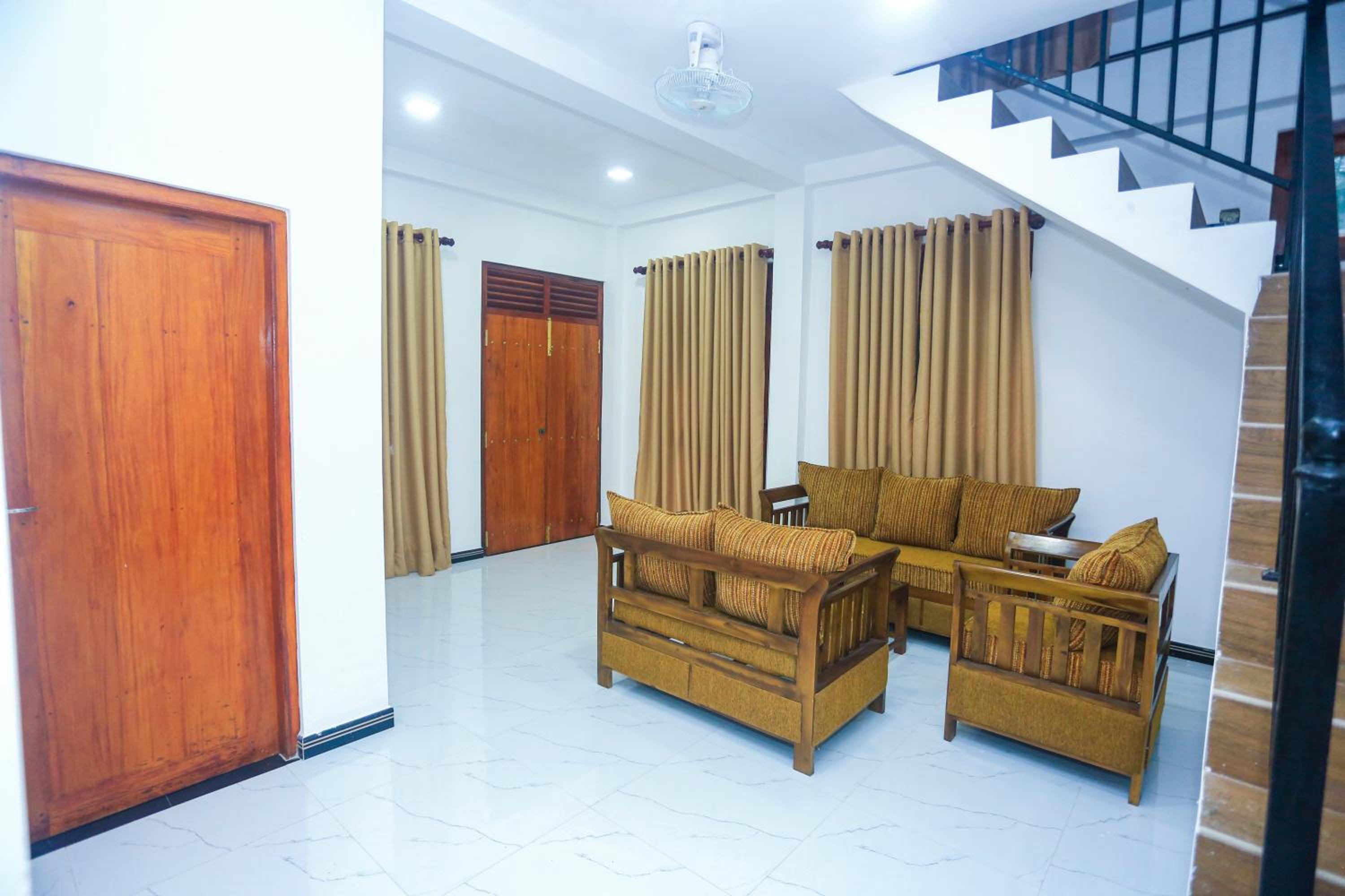 Life House Unawatuna