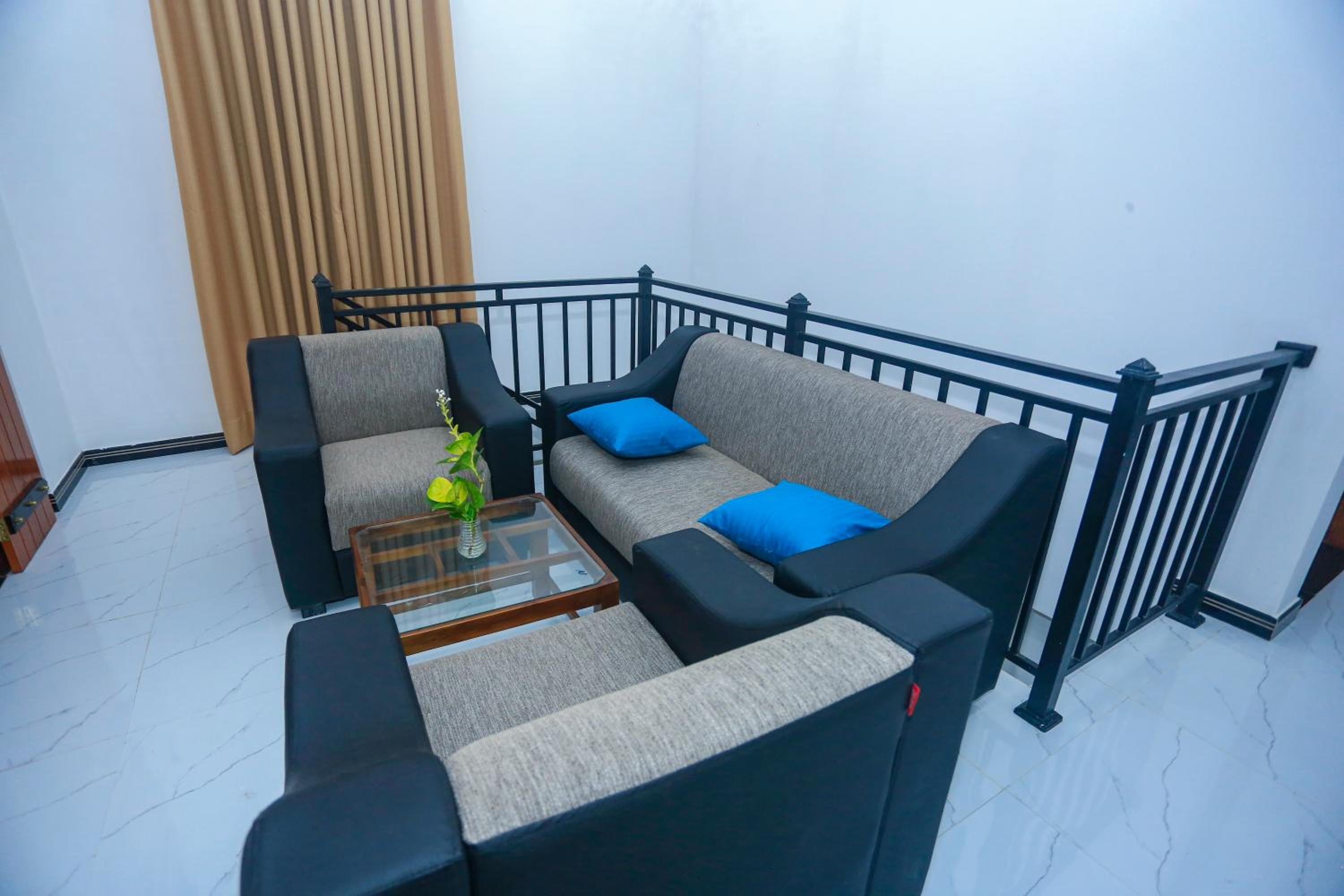 Life House Unawatuna