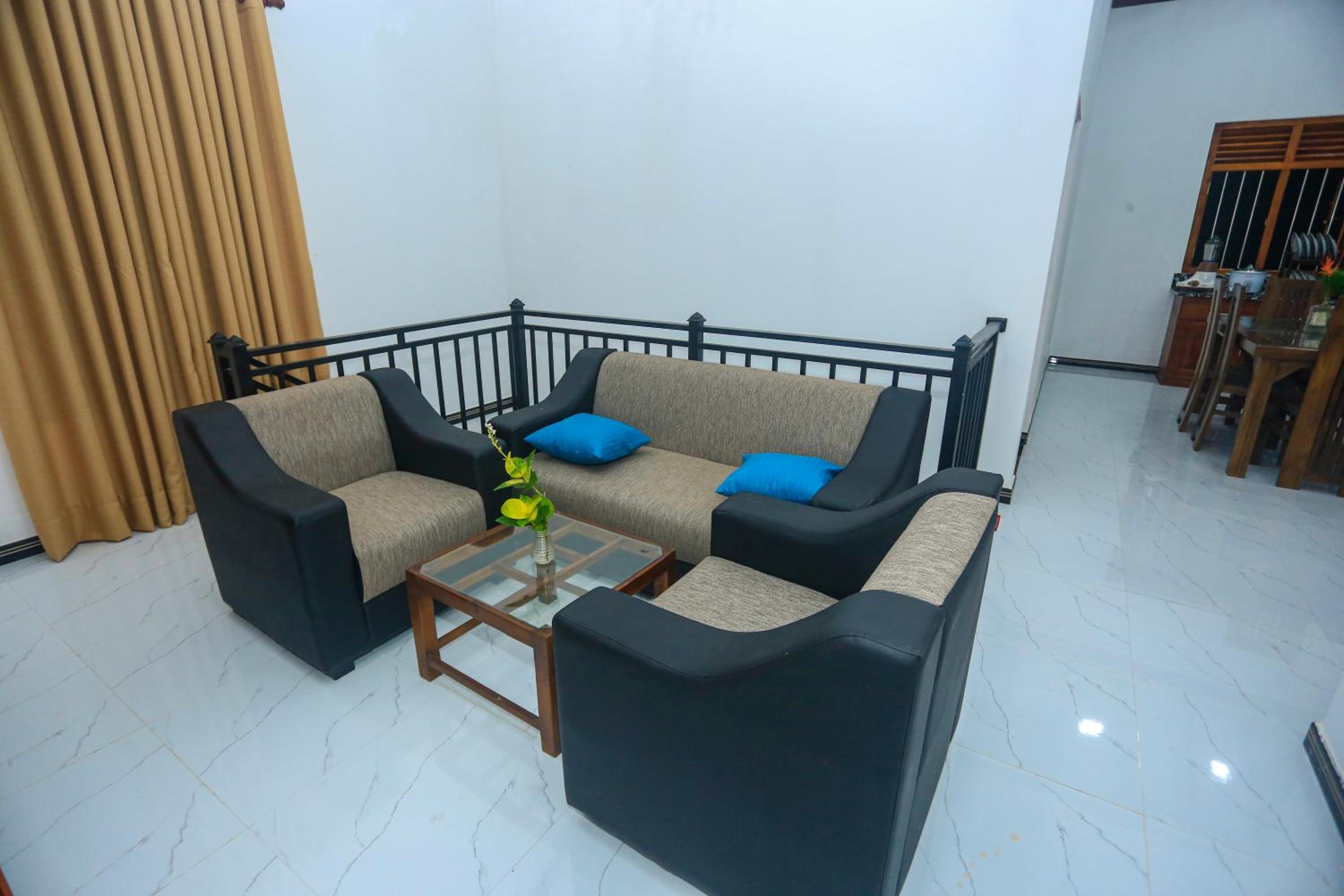 Life House Unawatuna