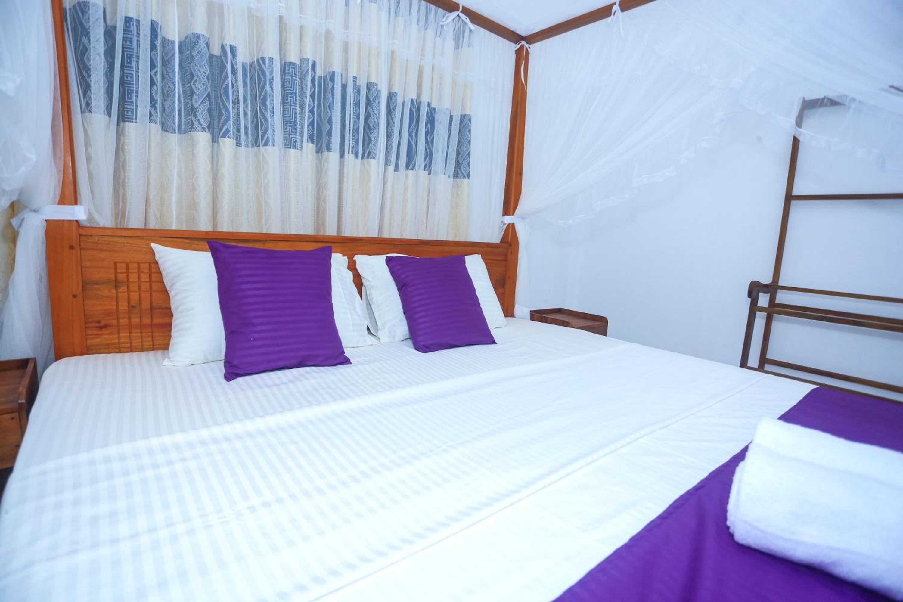 Life House Unawatuna