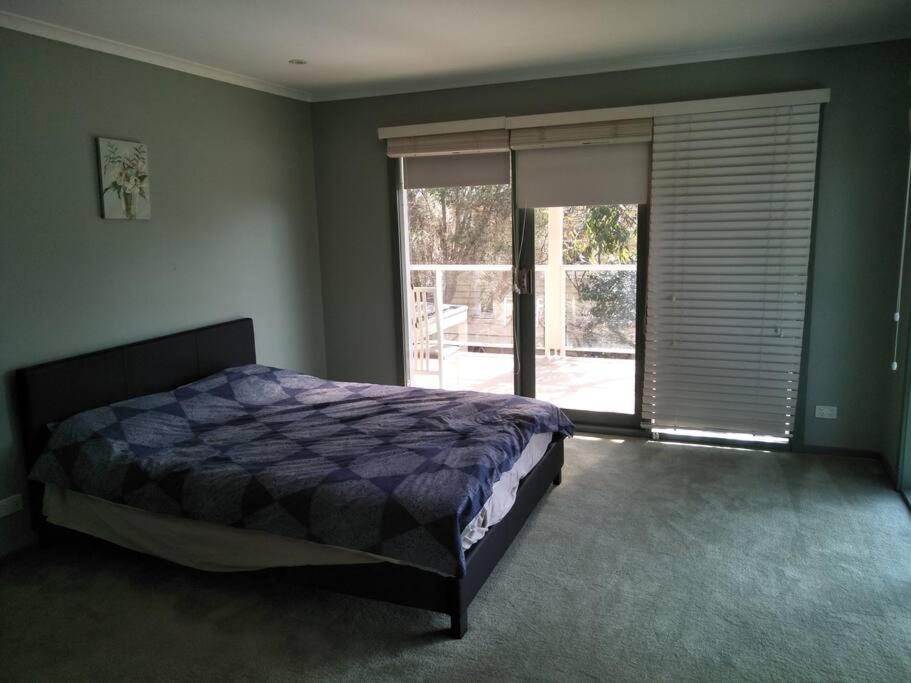 6 Bedrooms 11 Beds with Spacious City Park Views and Beach