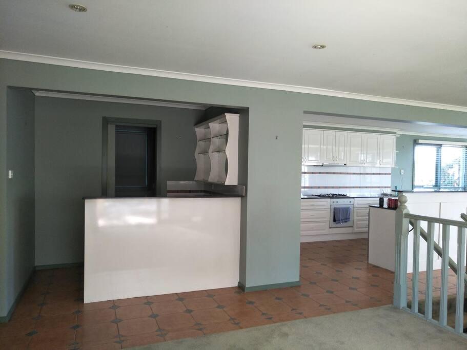 6 Bedrooms 11 Beds with Spacious City Park Views and Beach