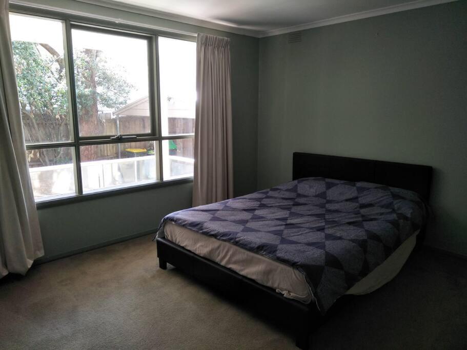 6 Bedrooms 11 Beds with Spacious City Park Views and Beach
