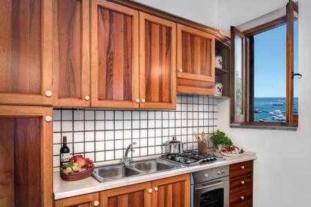 GOCCE VILLAS - Ginestra Frontbeach suite photo 3