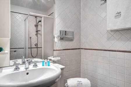 GOCCE VILLAS - Ginestra Frontbeach suite photo 5