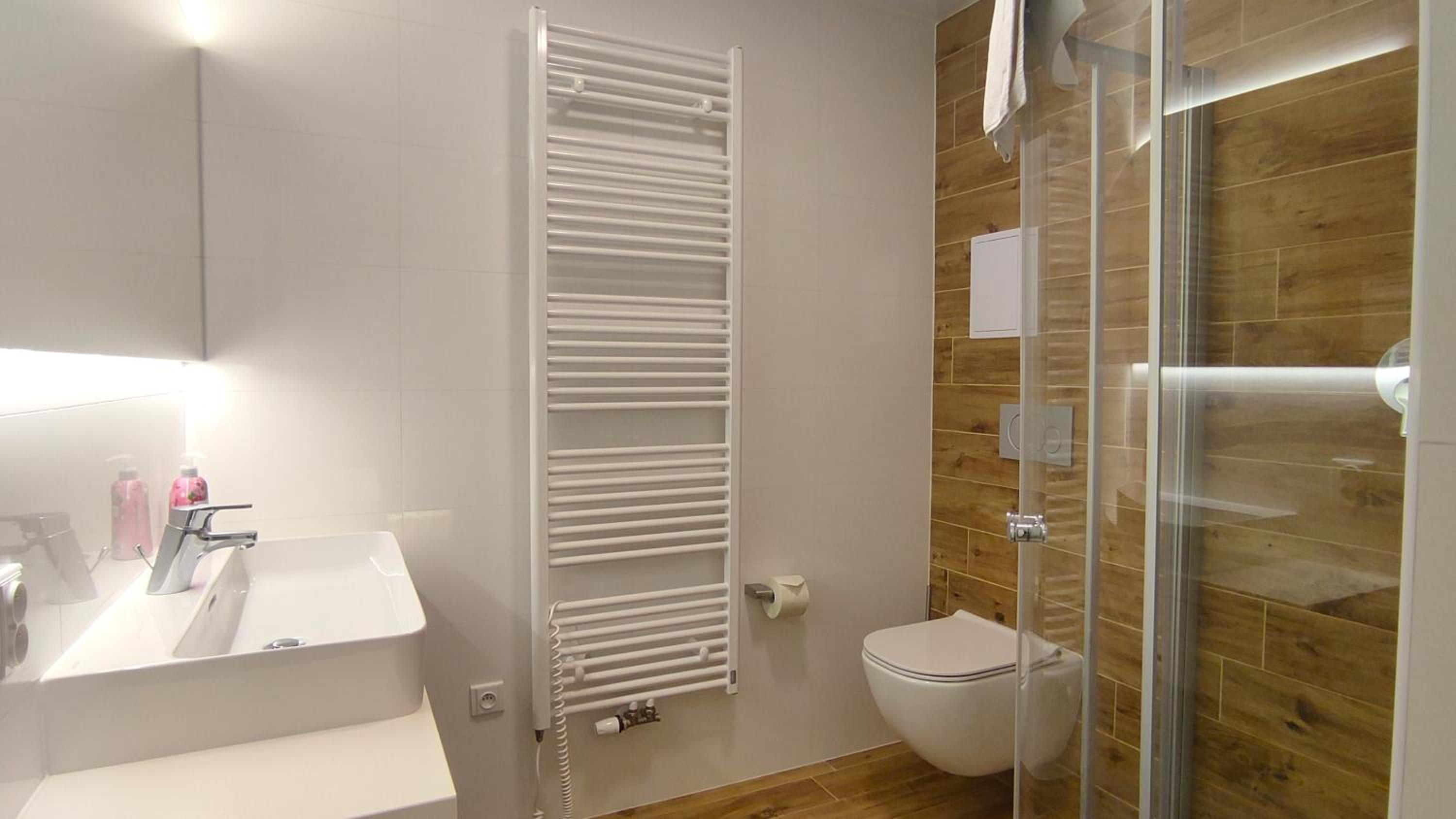 Tichý Apartmán u Mumlavského vodopádu 2KK s garáží v těsné blízkosti Hornického muzea - by Relax Harrachov