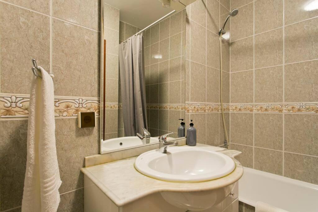 Lázaro 2 Bedroom Apartment