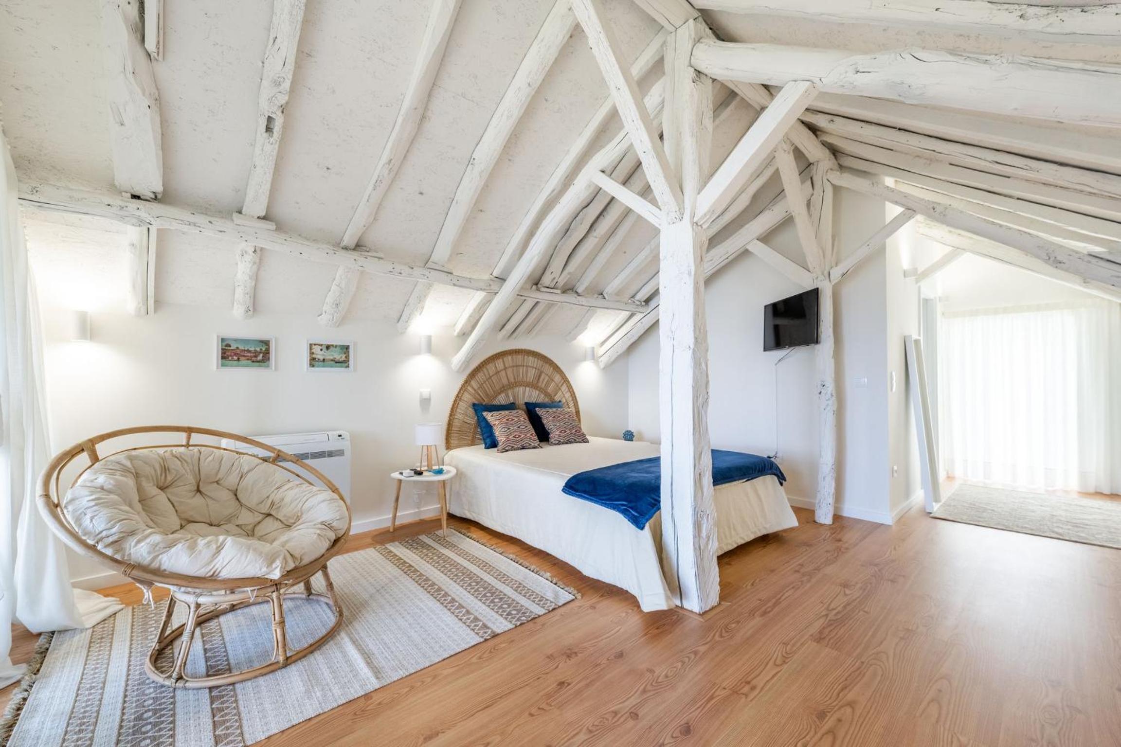 Casa da Ursa by LovelyStay