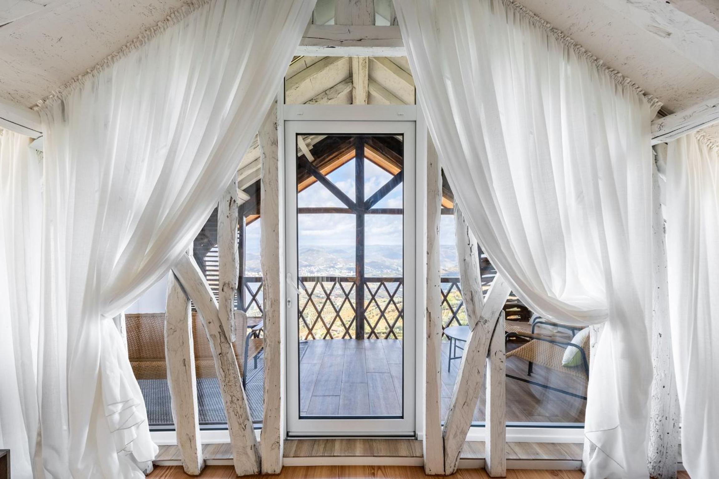 Casa da Ursa by LovelyStay