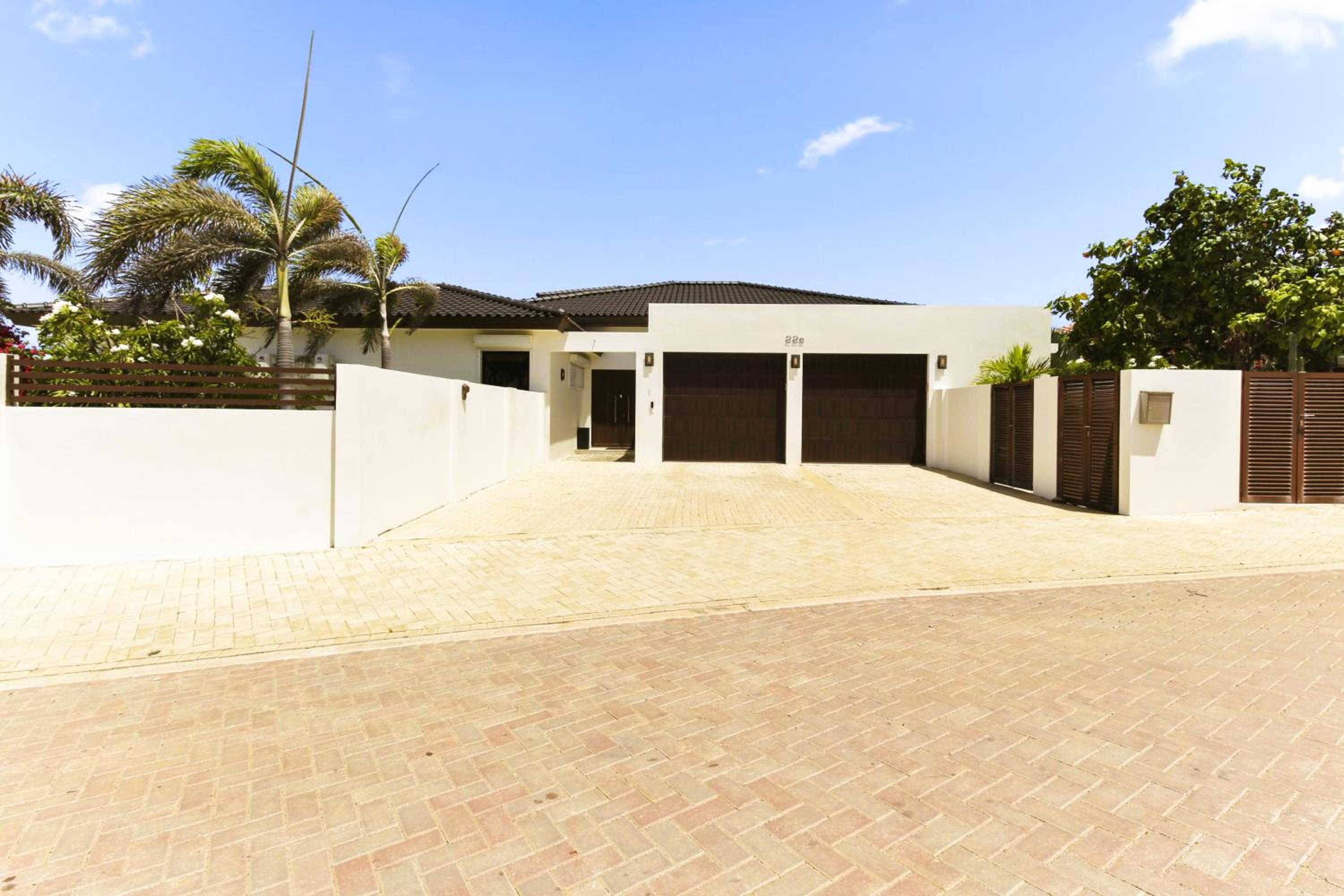 Arashi Palm Villa