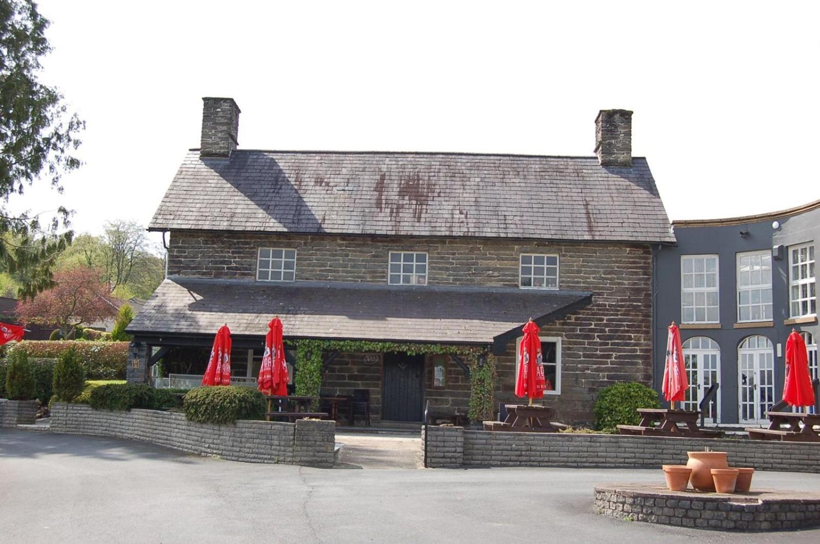 Hafan Y Talgarth bungalow at Plas Talgarth resort view 5