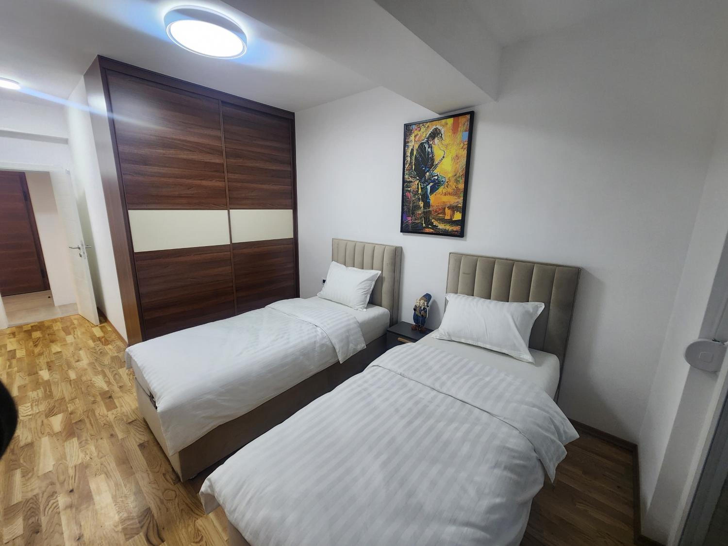 Luxury Vlae 1 Apartaments view 5
