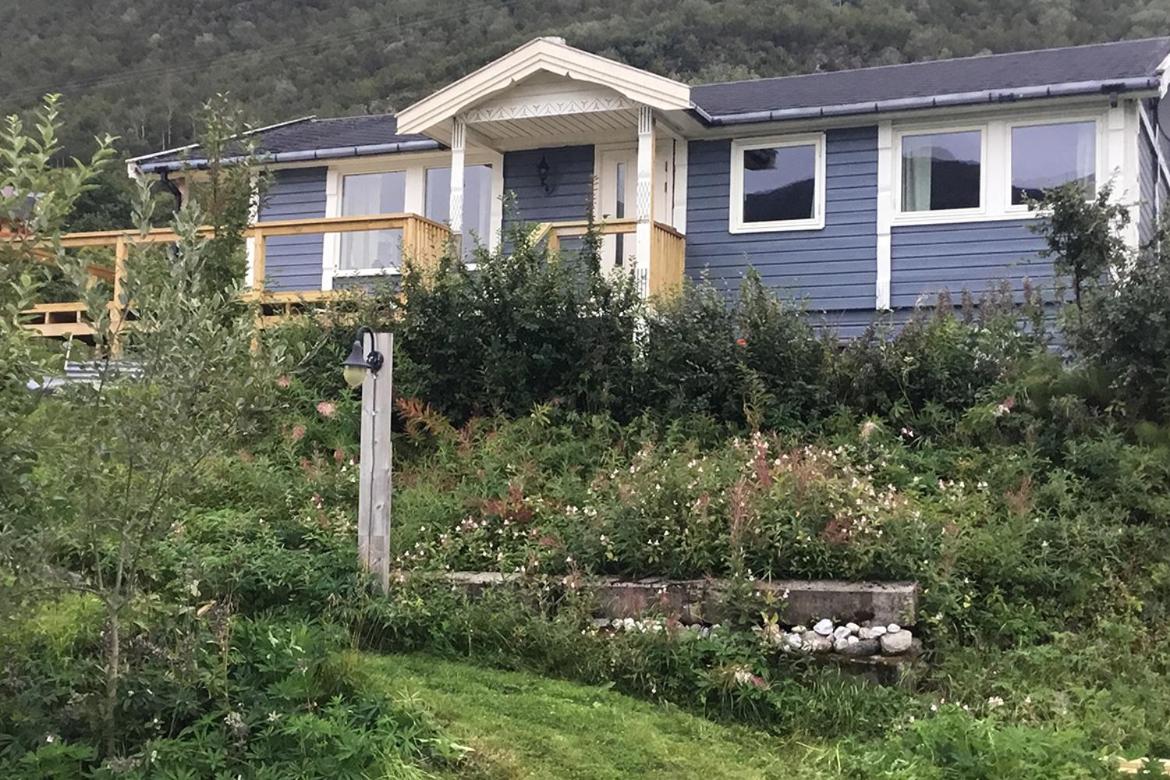 Refsnes Overnatting, Hus Gunti