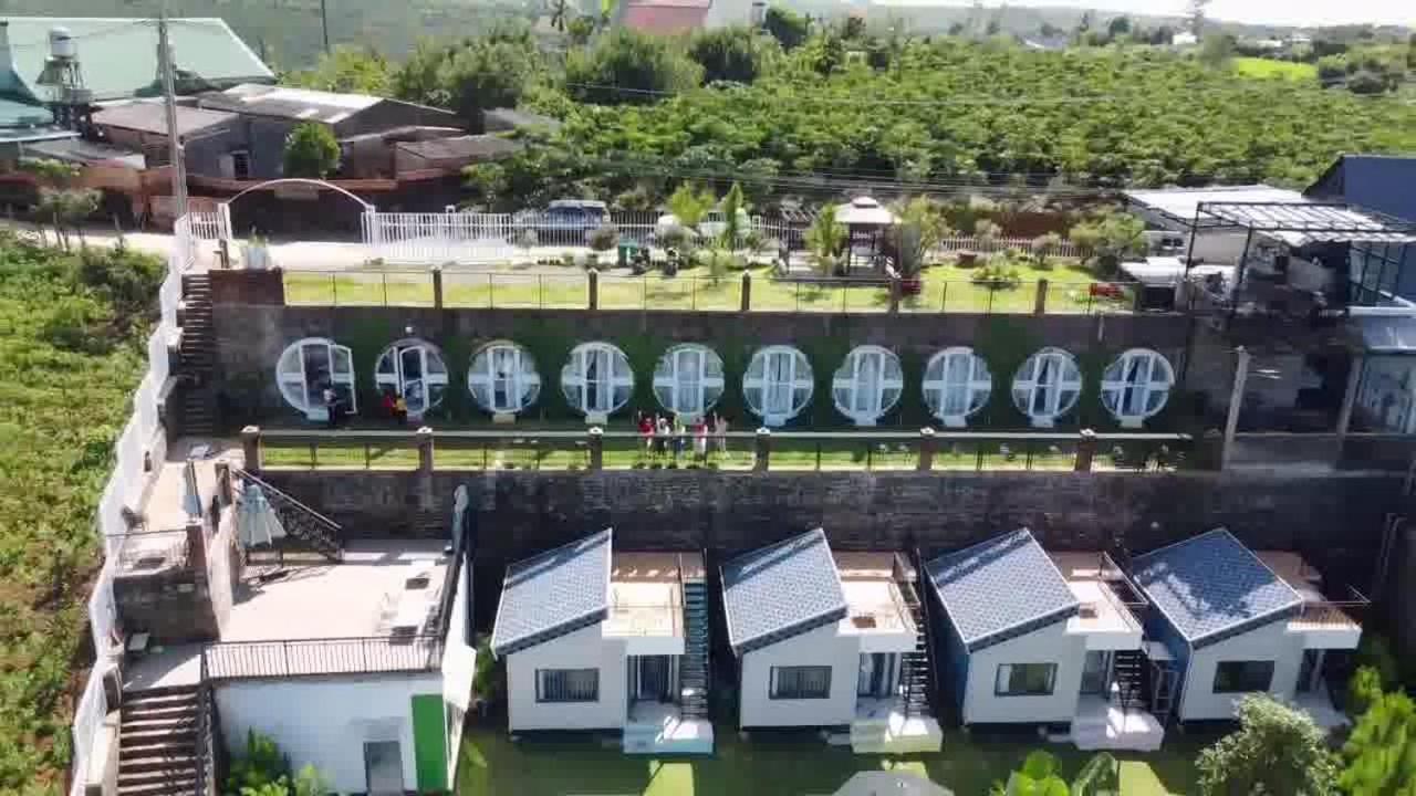METRO HOMESTAY