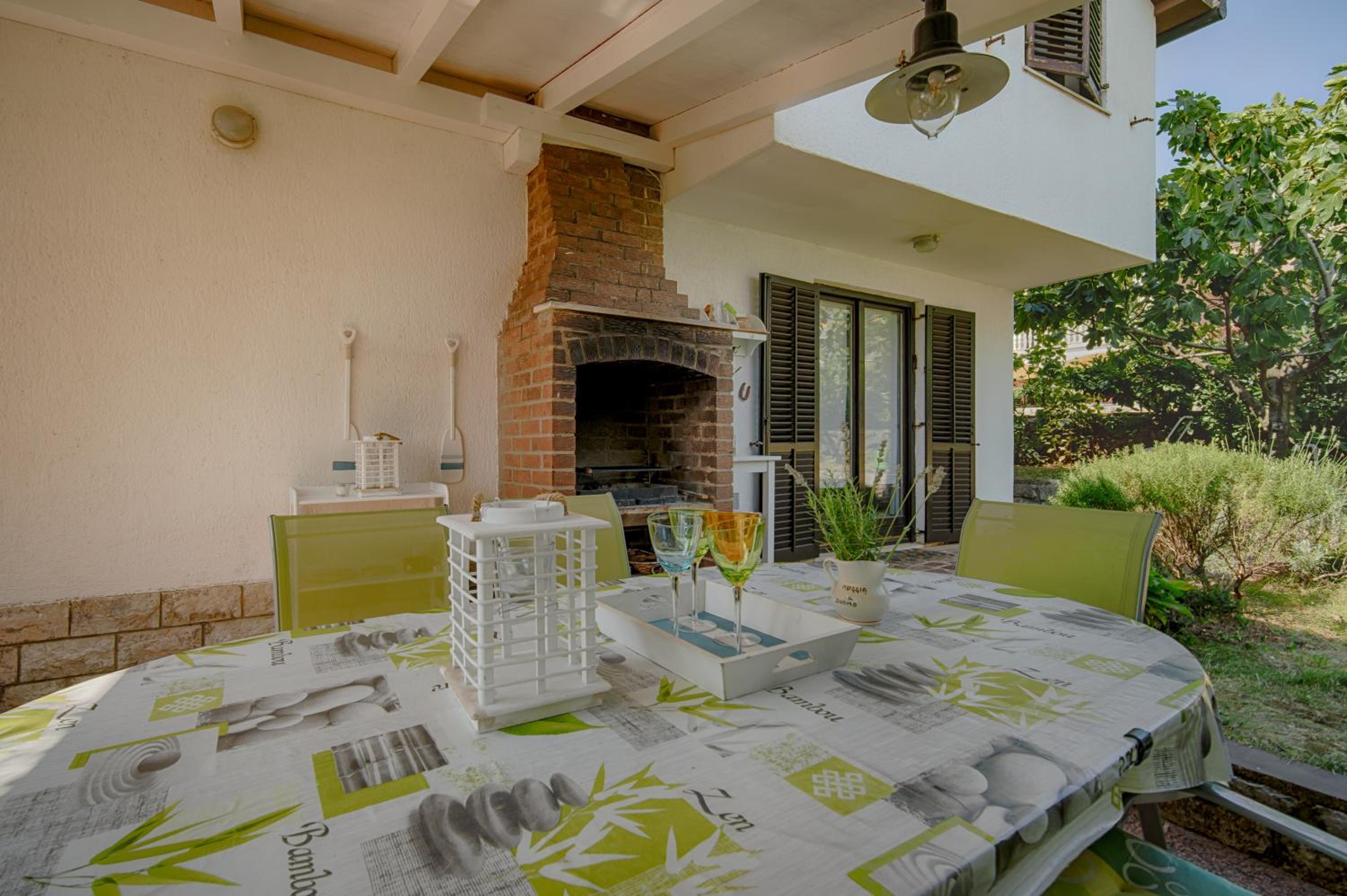Villa with a beautiful sea view near the beach - by Traveler tourist agency Krk ID 2175 view 2