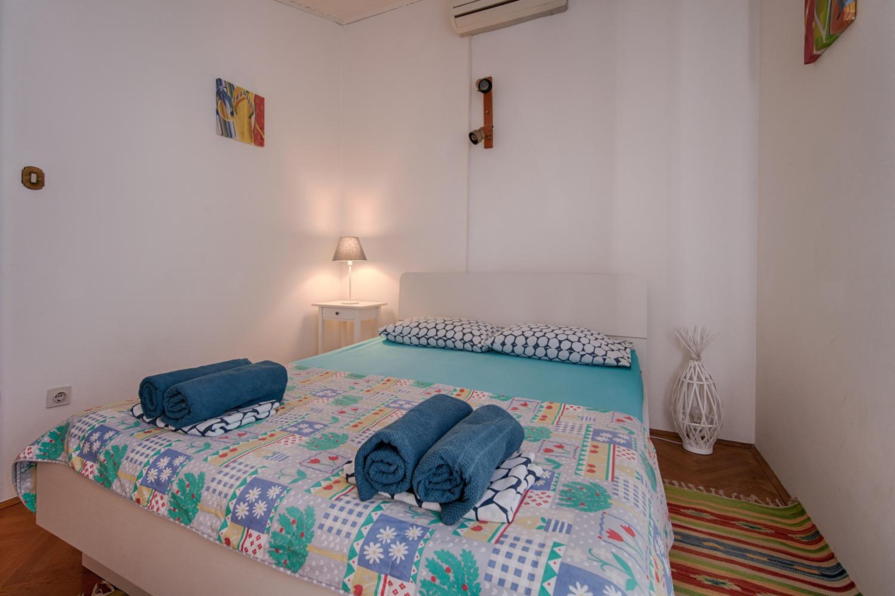 Villa with a beautiful sea view near the beach - by Traveler tourist agency Krk ID 2175 view 4